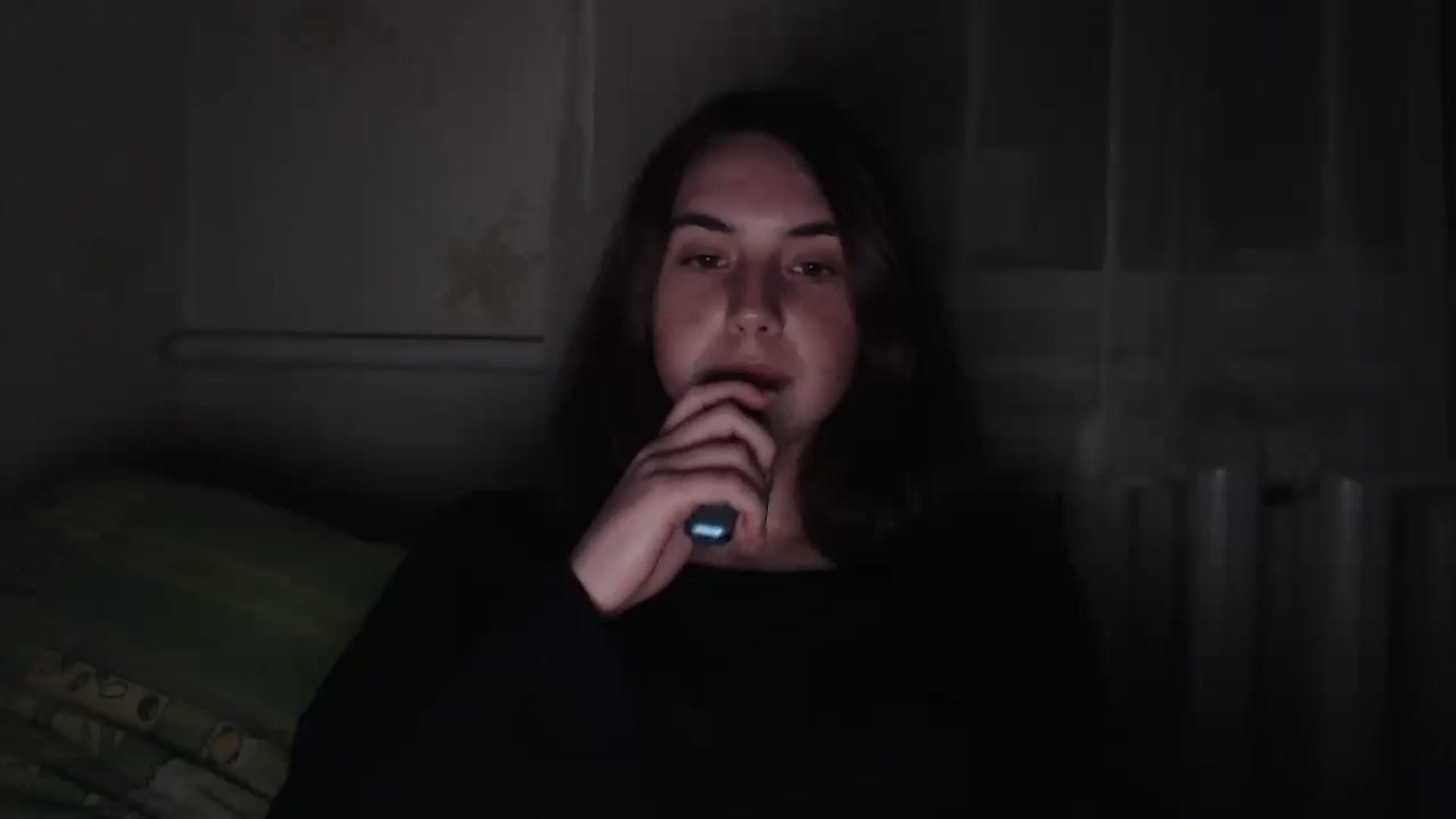 Gallery image thumbnail from EmberMoon's myfreecams stream on, 01/04/2025, 17:06 image 18 of 20