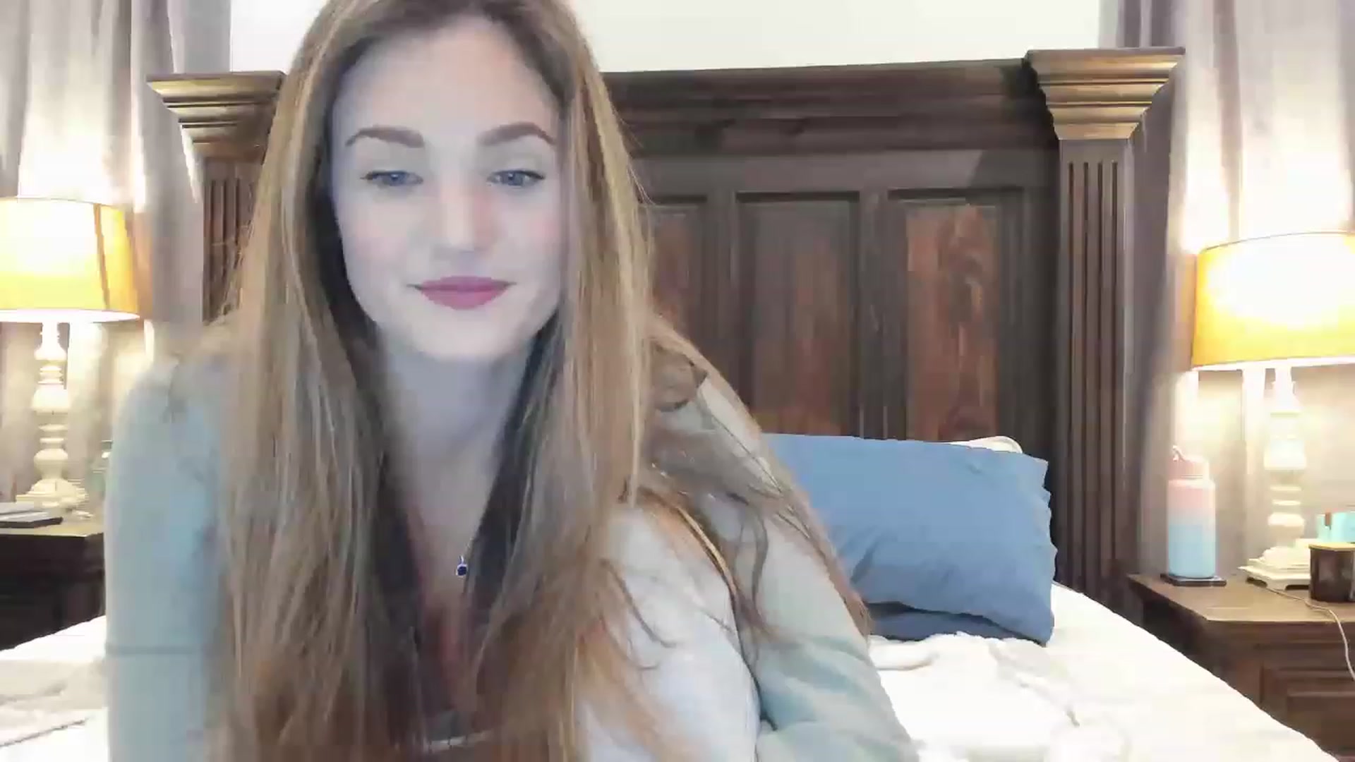 Gallery image thumbnail from Ember_BDAY29's myfreecams stream on, 12/09/2022, 02:37 image 9 of 20