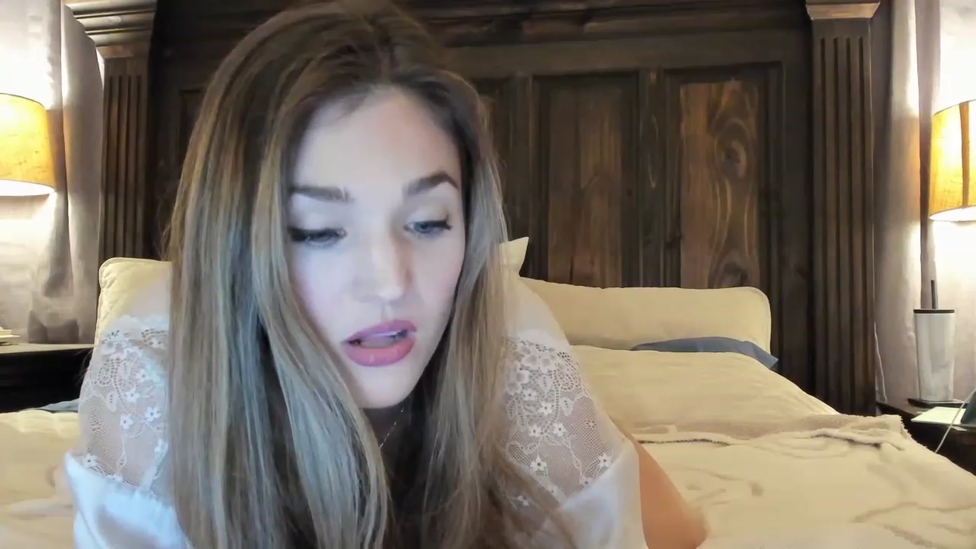 Gallery image thumbnail from Ember_Lynne's myfreecams stream on, 12/28/2022, 03:21 image 4 of 20