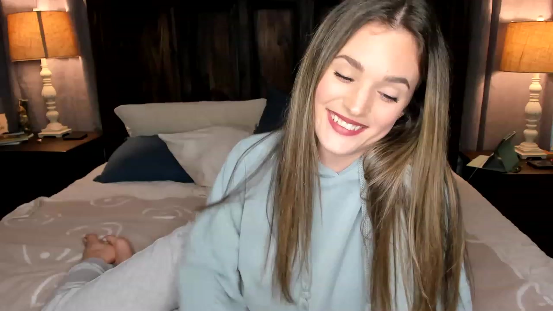 Gallery image thumbnail from Ember_Lynne's myfreecams stream on, 02/07/2023, 02:52 image 14 of 20