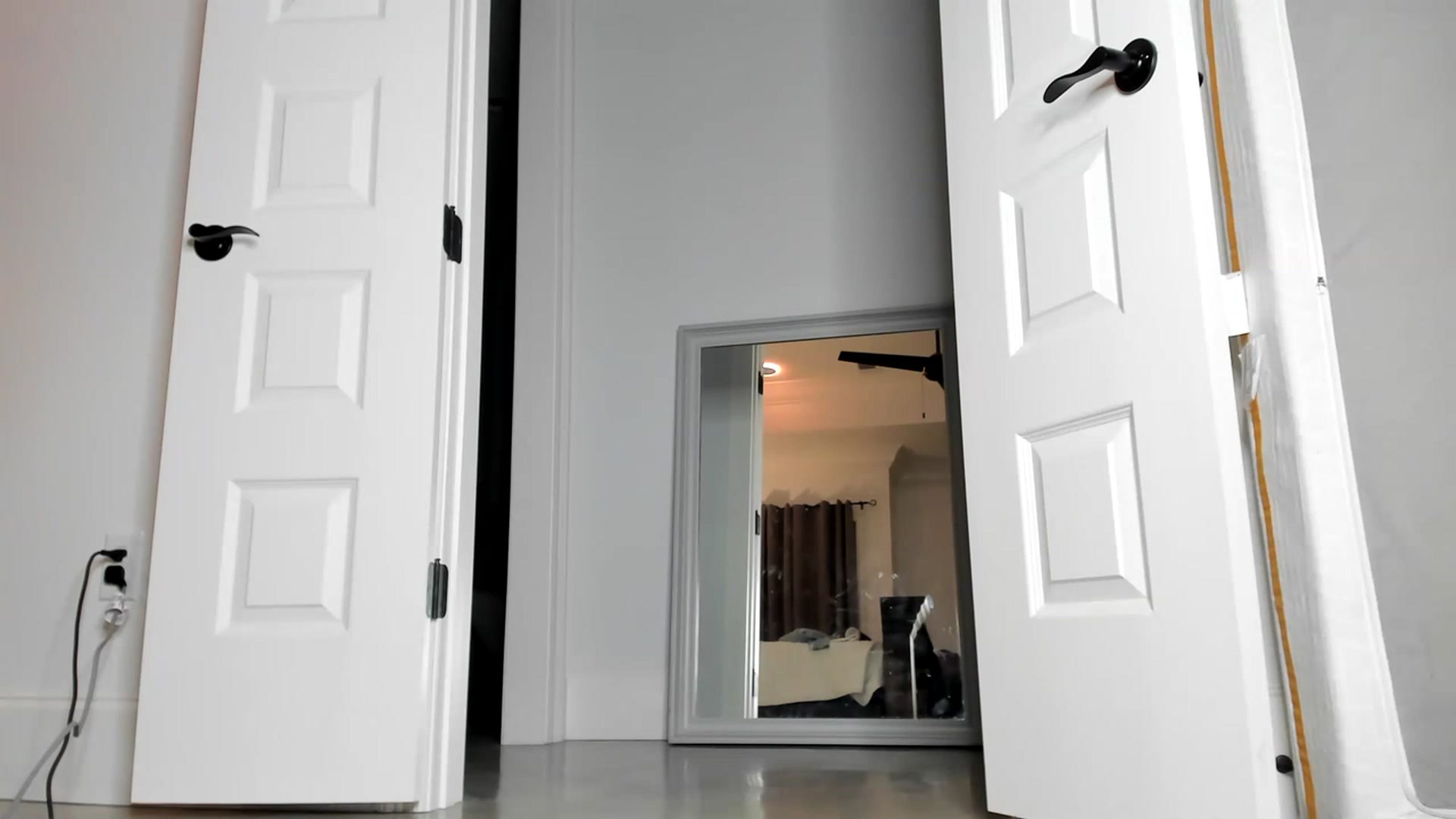 Gallery image thumbnail from Ember_Lynne's myfreecams stream on, 02/07/2023, 03:41 image 14 of 20
