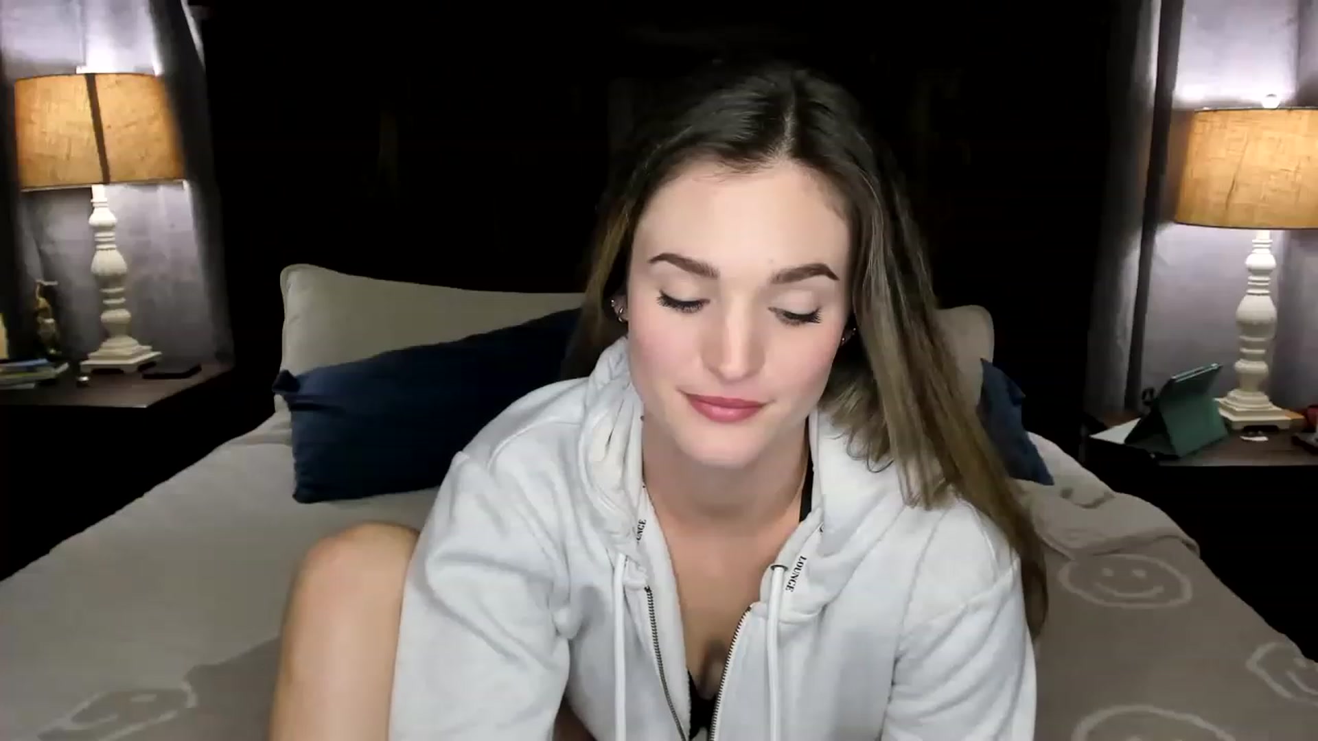 Gallery image thumbnail from Ember_Lynne's myfreecams stream on, 02/11/2023, 03:15 image 4 of 20