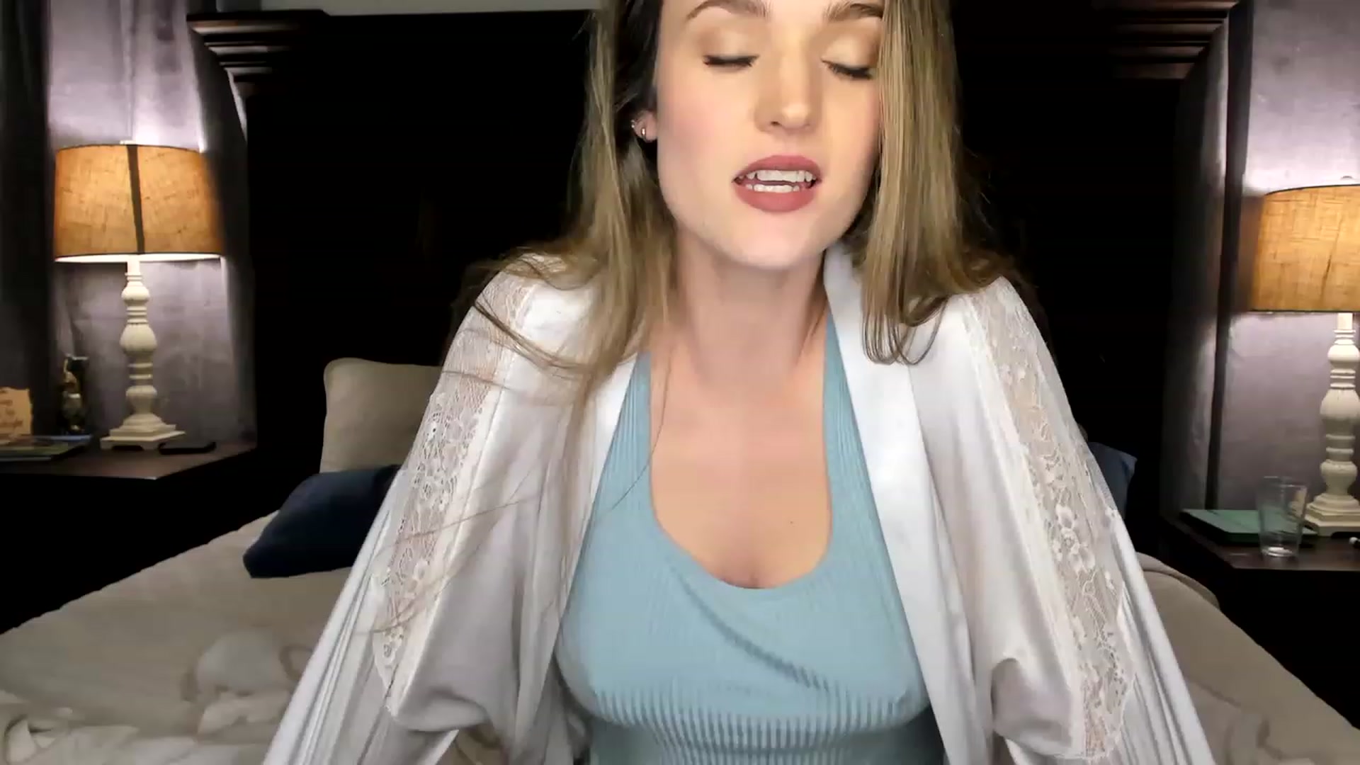 Gallery image thumbnail from Ember_Lynne's myfreecams stream on, 02/24/2023, 02:06 image 4 of 20