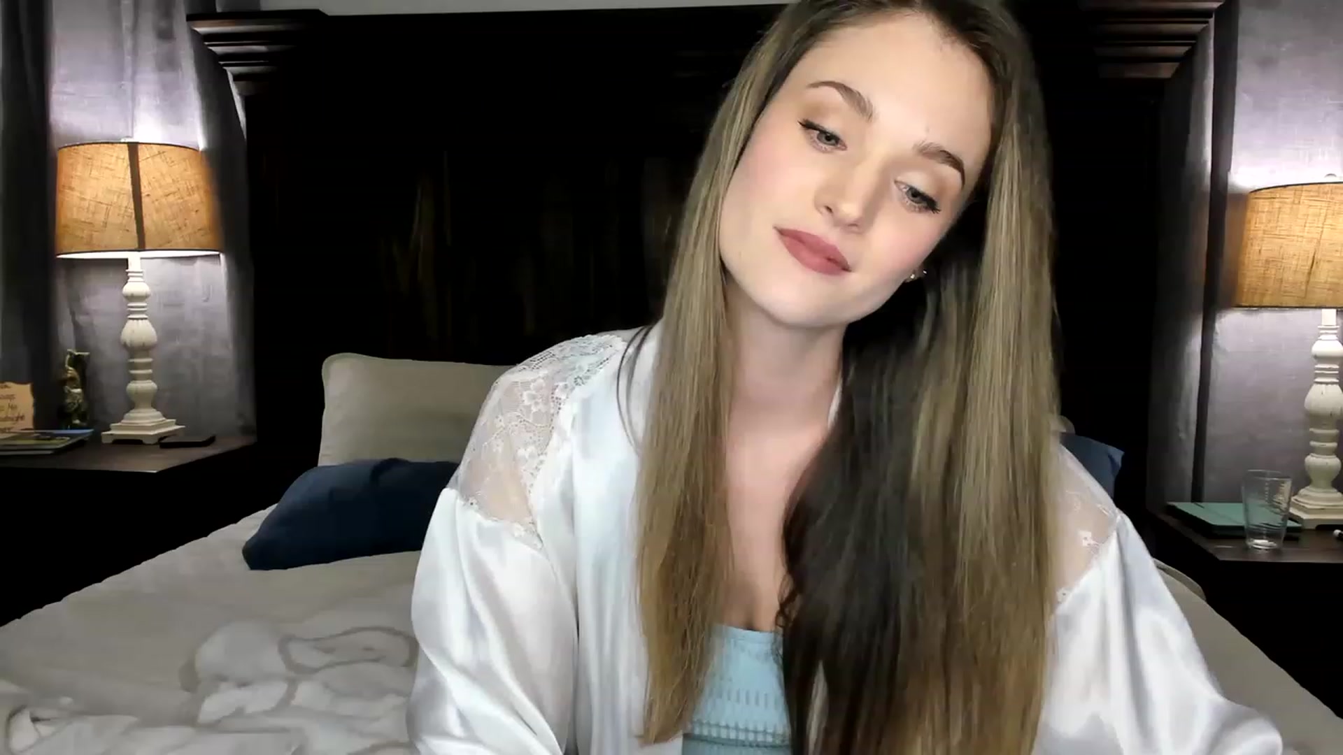 Gallery image thumbnail from Ember_Lynne's myfreecams stream on, 02/24/2023, 02:06 image 16 of 20