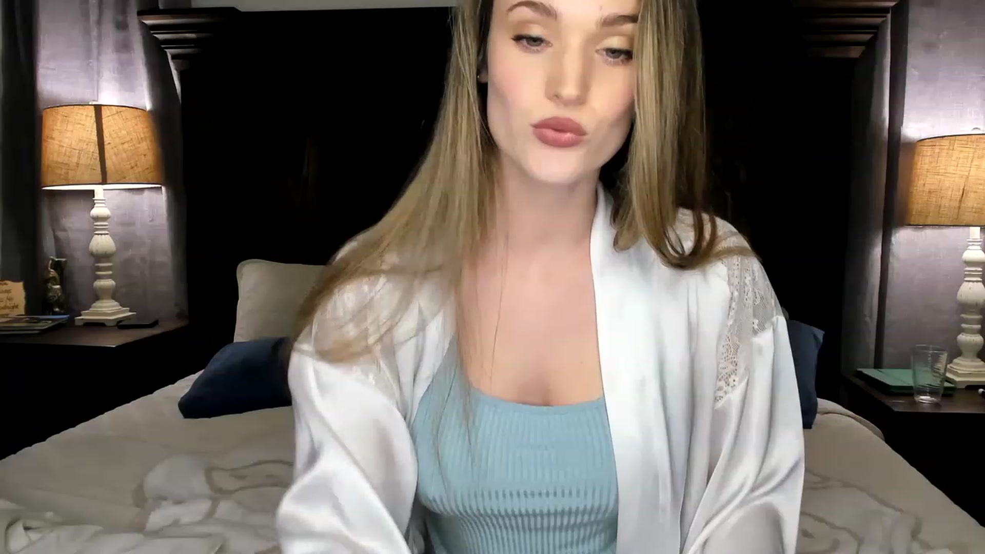 Gallery image thumbnail from Ember_Lynne's myfreecams stream on, 02/24/2023, 02:06 image 5 of 20