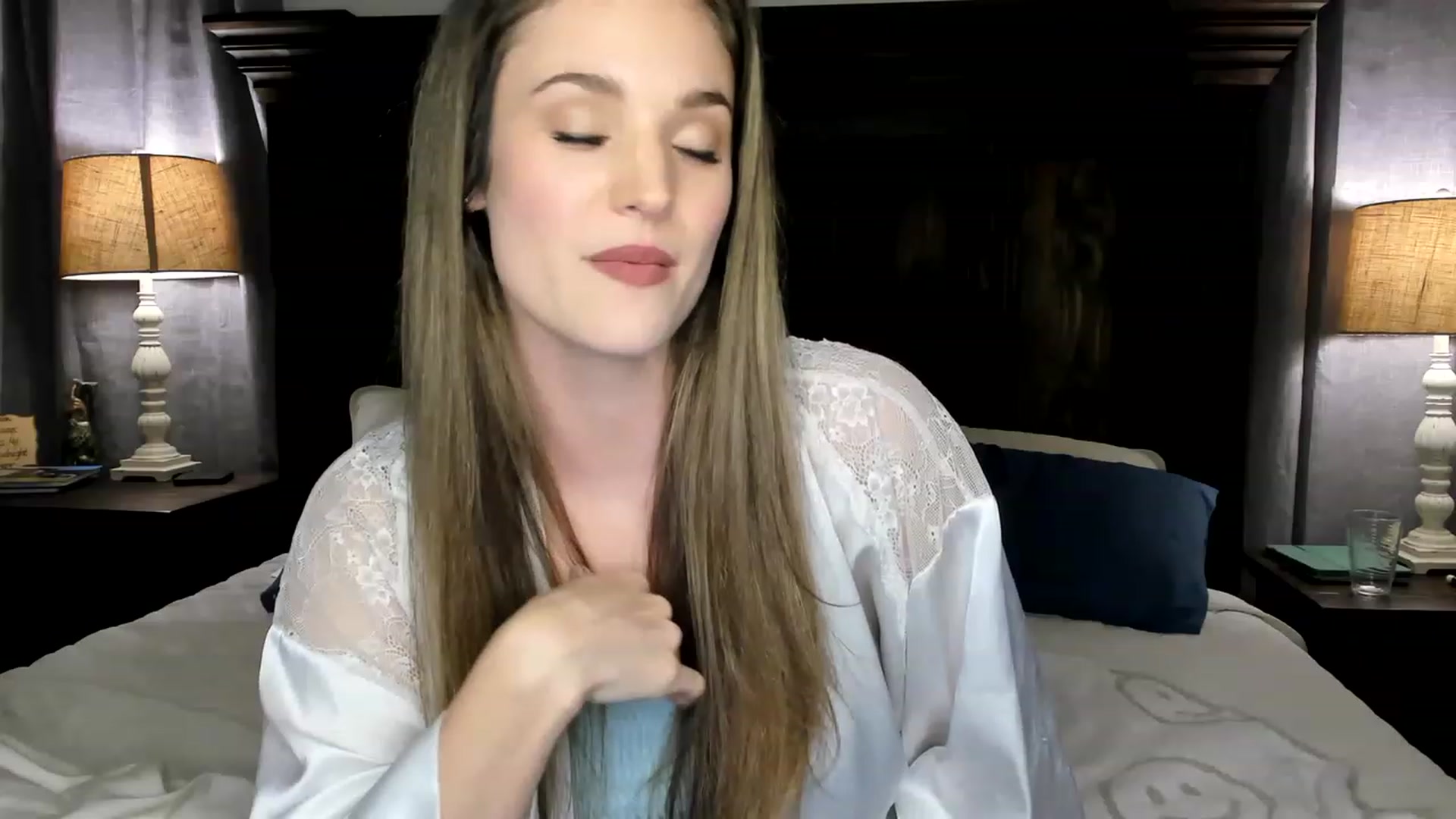 Gallery image thumbnail from Ember_Lynne's myfreecams stream on, 02/24/2023, 02:30 image 10 of 20