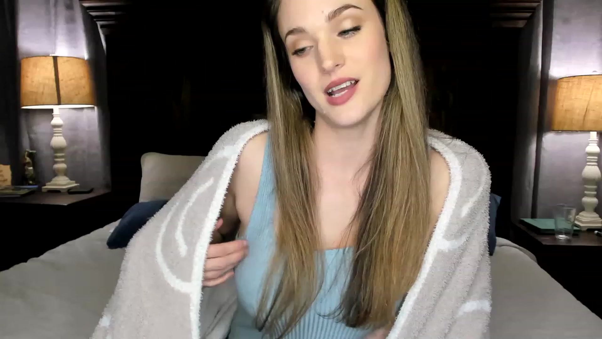 Gallery image thumbnail from Ember_Lynne's myfreecams stream on, 02/24/2023, 04:46 image 8 of 20