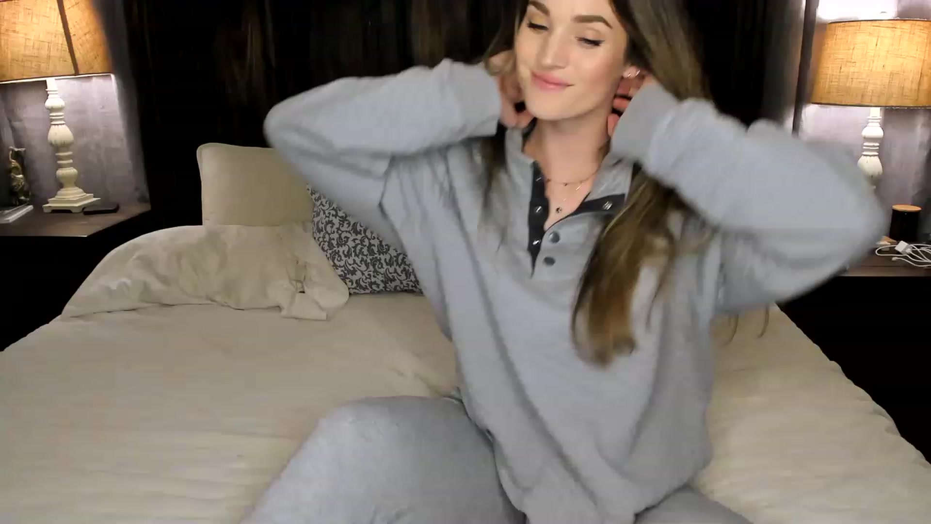 Gallery image thumbnail from Ember_Lynne's myfreecams stream on, 04/04/2023, 02:30 image 2 of 20