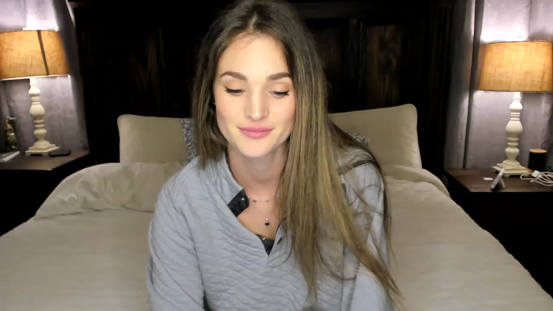 Gallery image thumbnail from Ember_Lynne's myfreecams stream on, 04/04/2023, 02:30 image 6 of 20