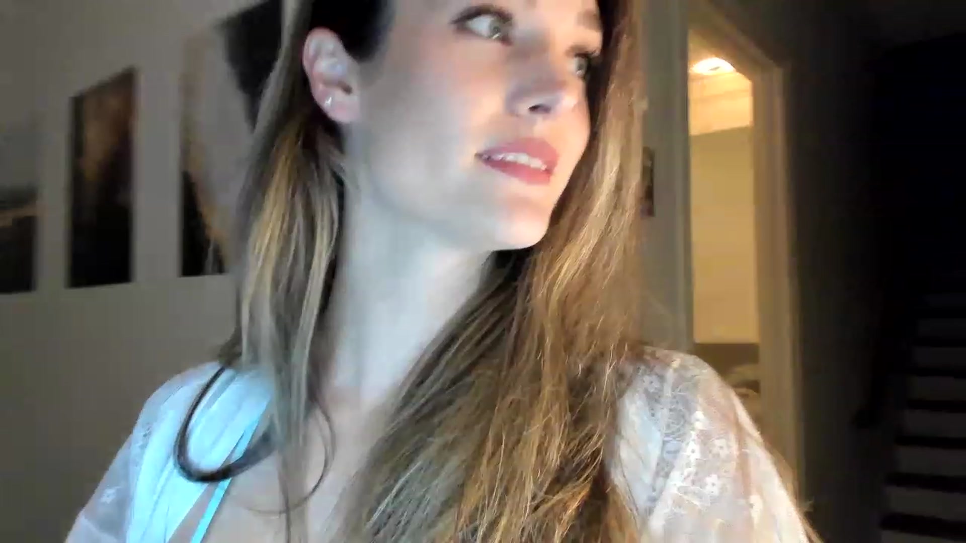 Gallery image thumbnail from Ember_Lynne's myfreecams stream on, 05/20/2023, 03:05 image 4 of 20
