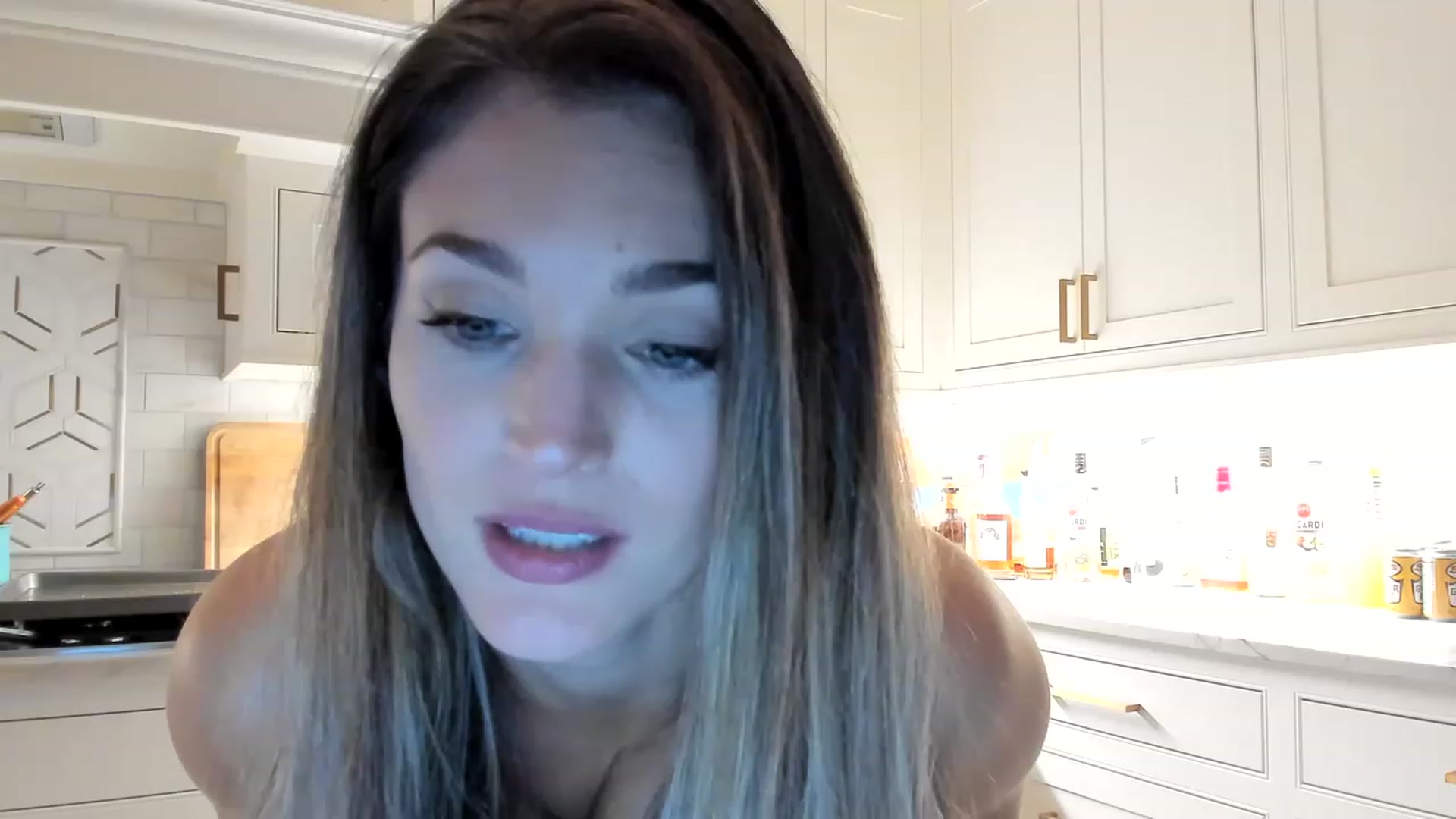 Gallery image thumbnail from Ember_Lynne's myfreecams stream on, 05/23/2023, 05:31 image 20 of 20