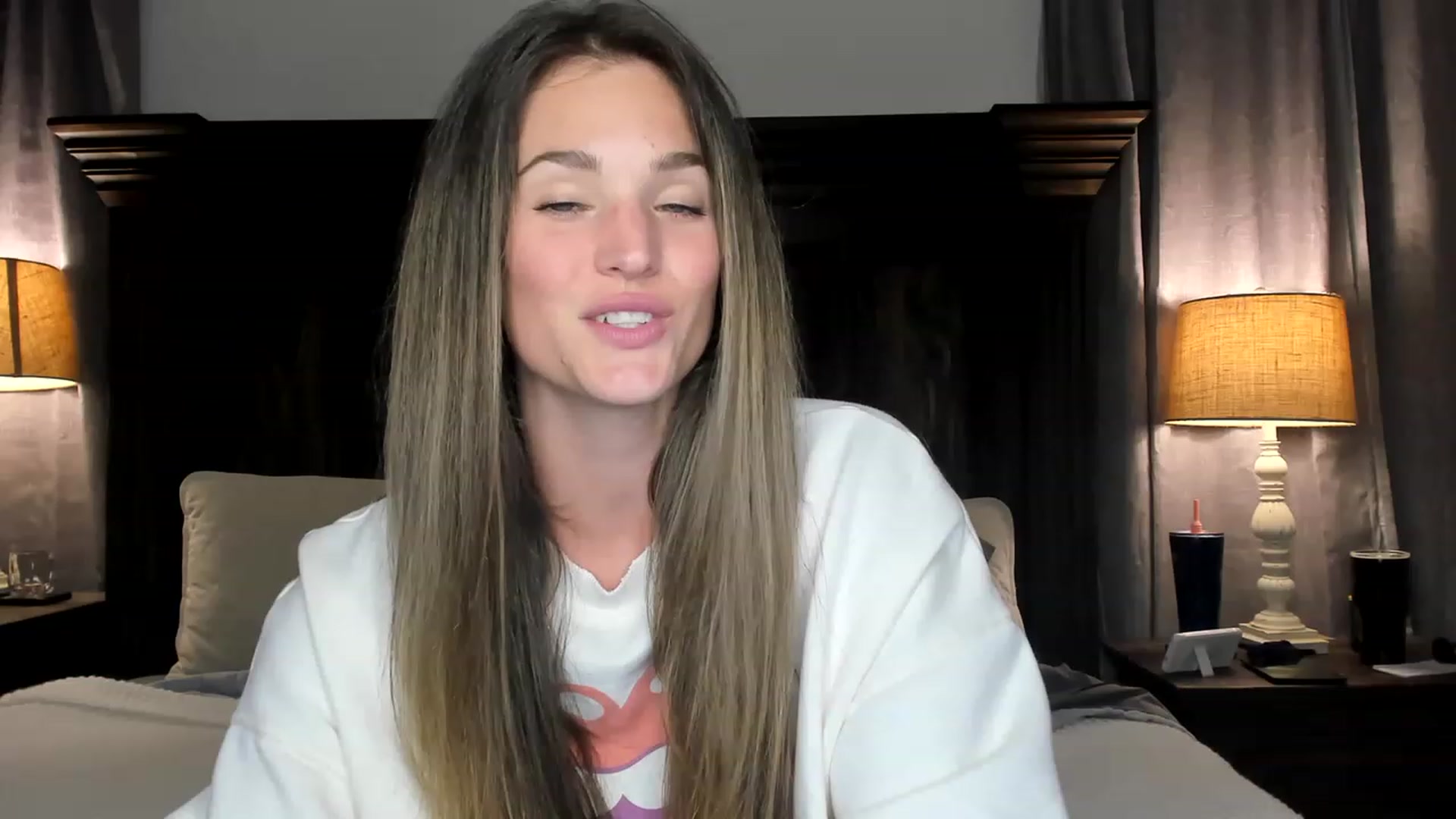 Gallery image thumbnail from Ember_Lynne's myfreecams stream on, 06/04/2023, 02:54 image 17 of 20