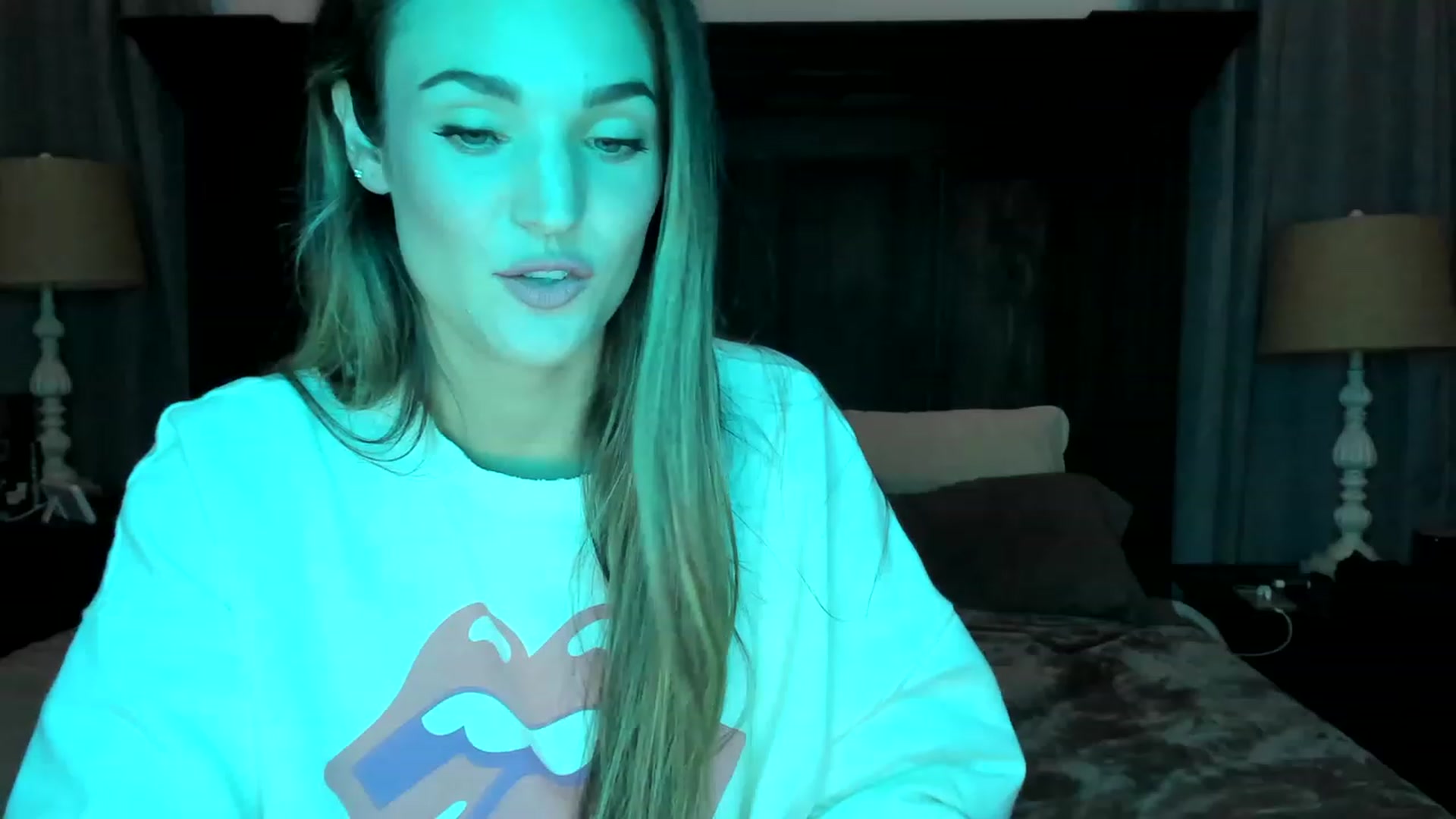 Gallery image thumbnail from Ember_Lynne's myfreecams stream on, 06/29/2023, 02:32 image 7 of 20