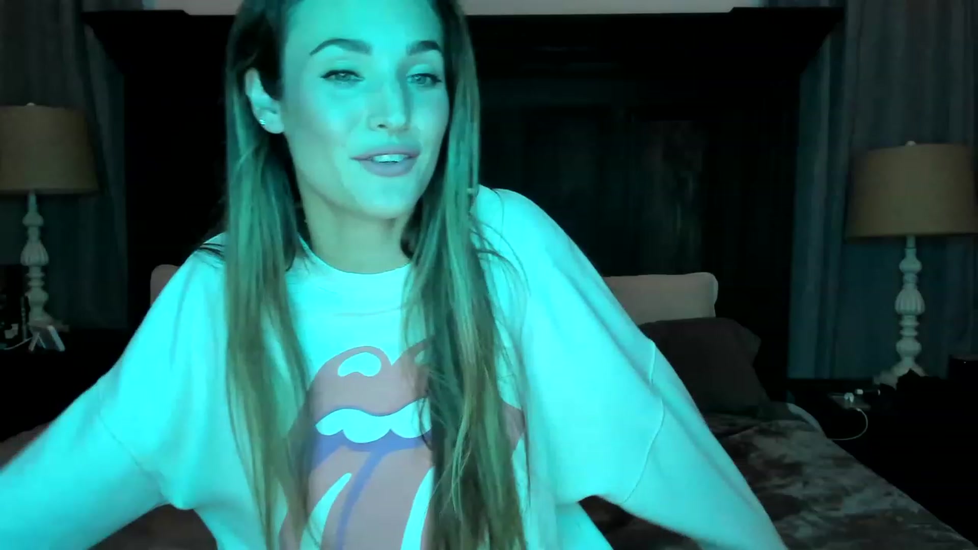 Gallery image thumbnail from Ember_Lynne's myfreecams stream on, 06/29/2023, 02:32 image 5 of 20
