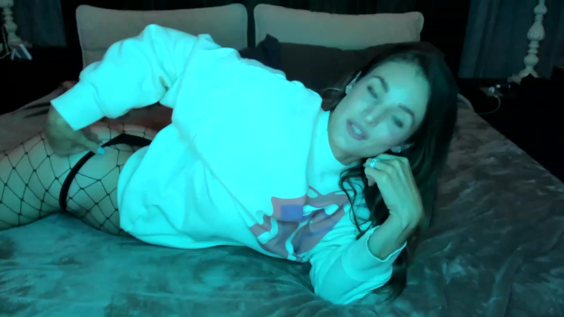 Gallery image thumbnail from Ember_Lynne's myfreecams stream on, 06/29/2023, 02:32 image 15 of 20