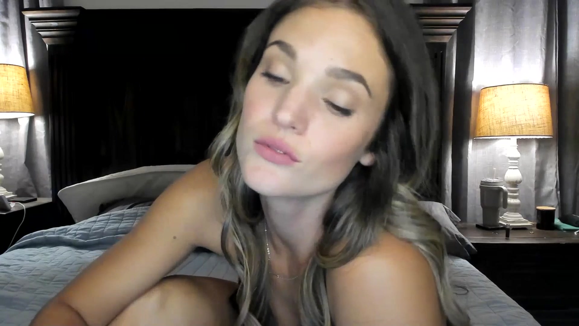 Gallery image thumbnail from Ember_Lynne's myfreecams stream on, 07/11/2023, 02:39 image 12 of 20