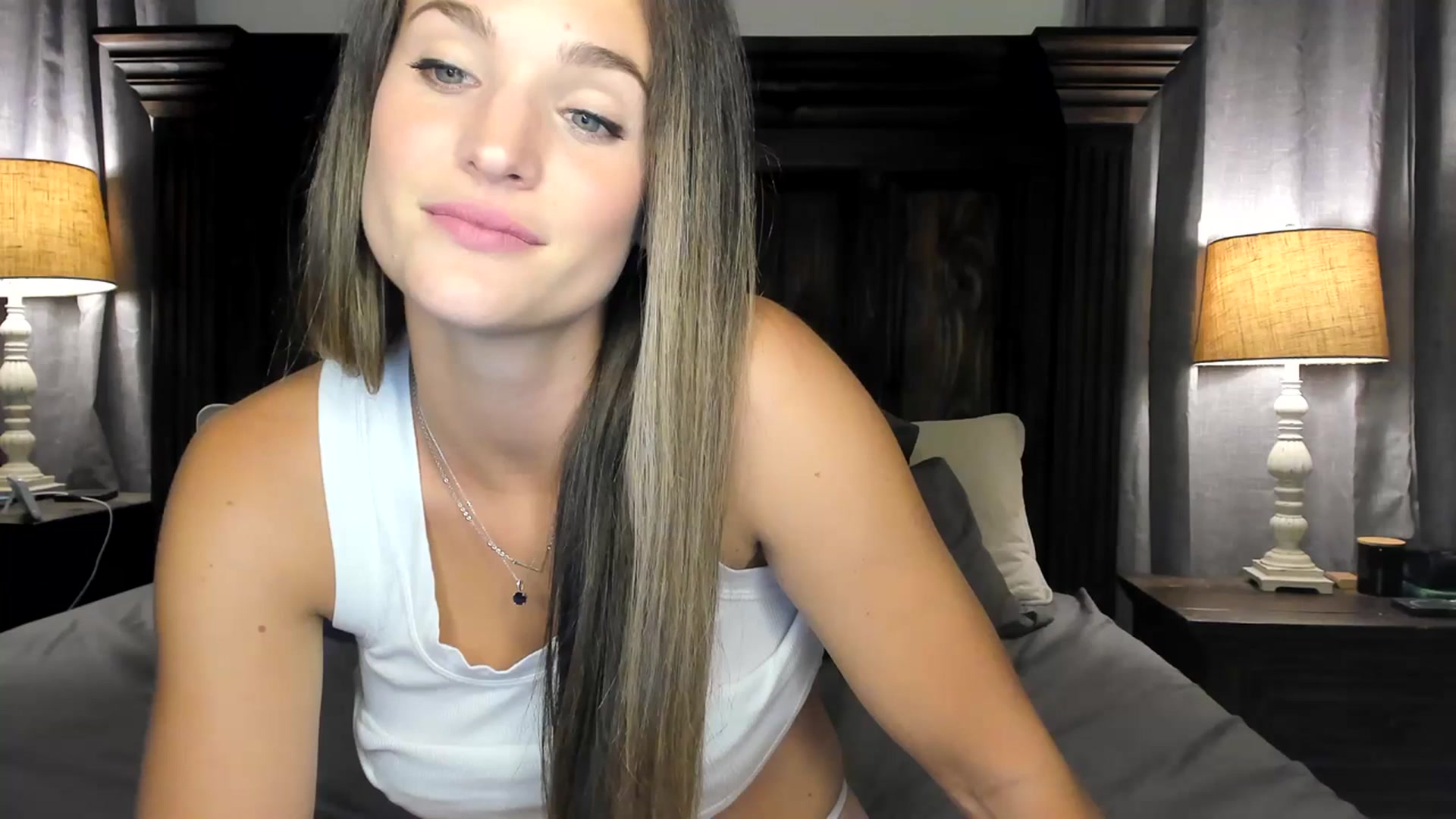 Gallery image thumbnail from Ember_Lynne's myfreecams stream on, 07/19/2023, 02:45 image 14 of 20