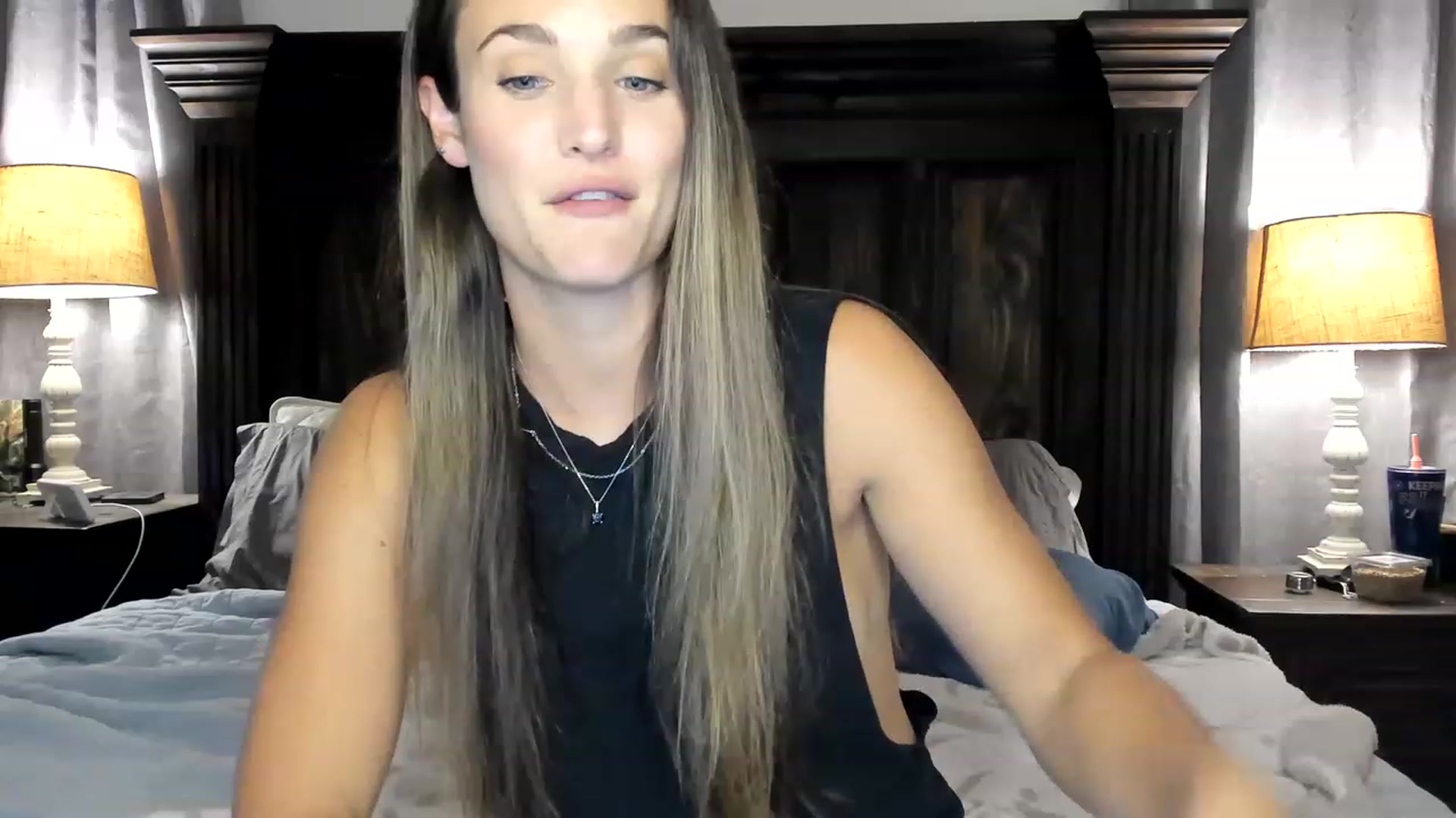 Gallery image thumbnail from Ember_Lynne's myfreecams stream on, 07/25/2023, 04:45 image 3 of 20