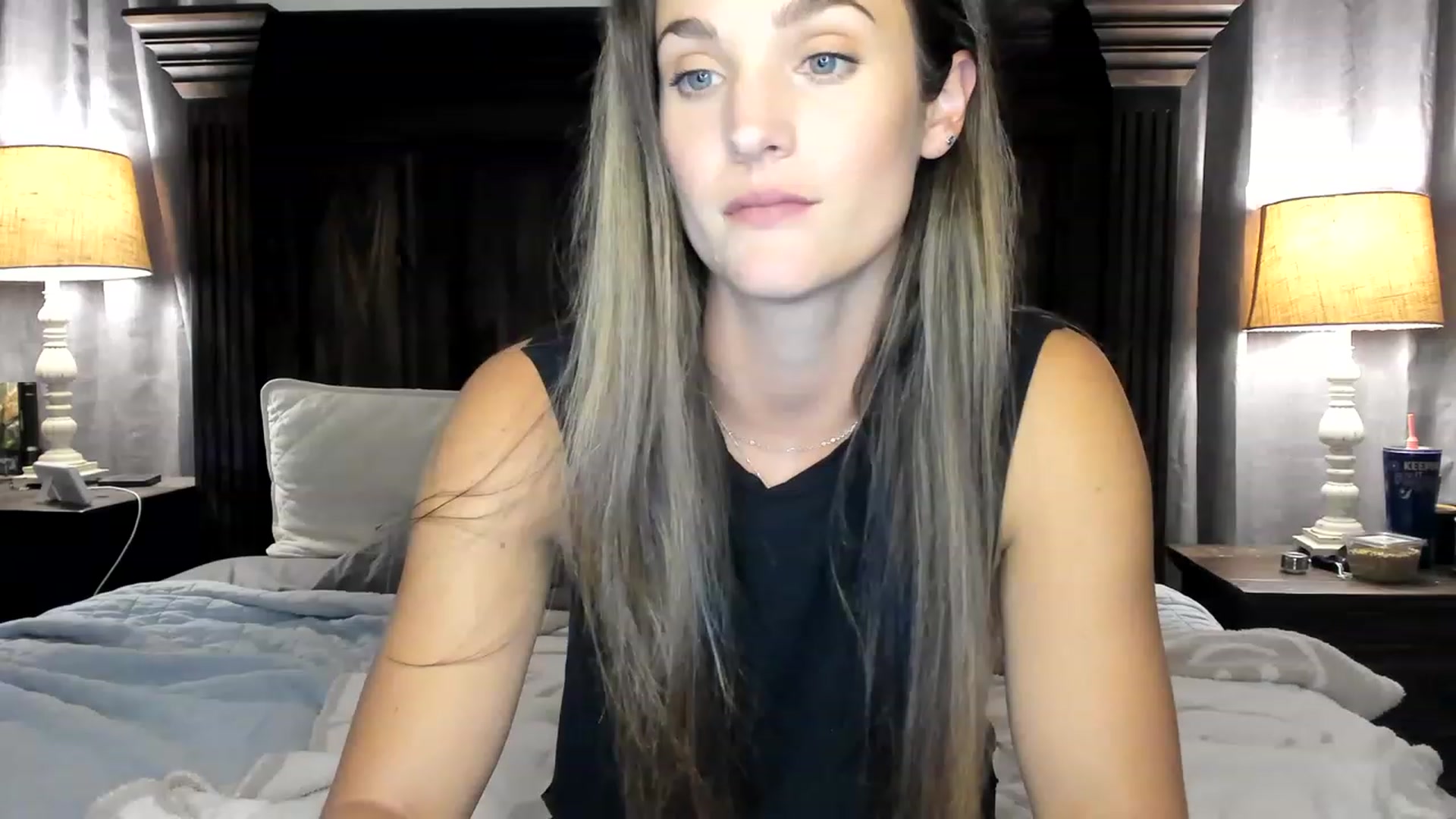 Gallery image thumbnail from Ember_Lynne's myfreecams stream on, 07/25/2023, 04:45 image 12 of 20