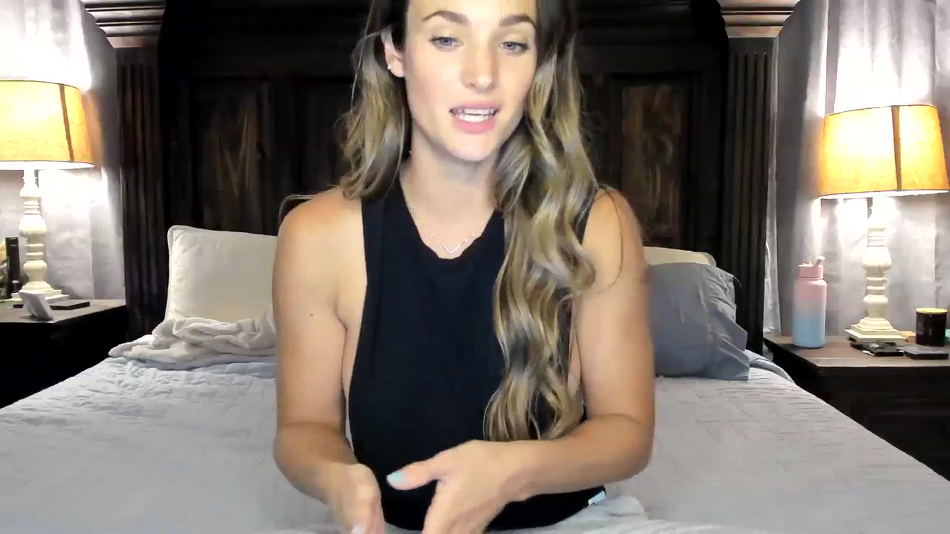 Gallery image thumbnail from Ember_Lynne's myfreecams stream on, 08/03/2023, 03:59 image 8 of 20