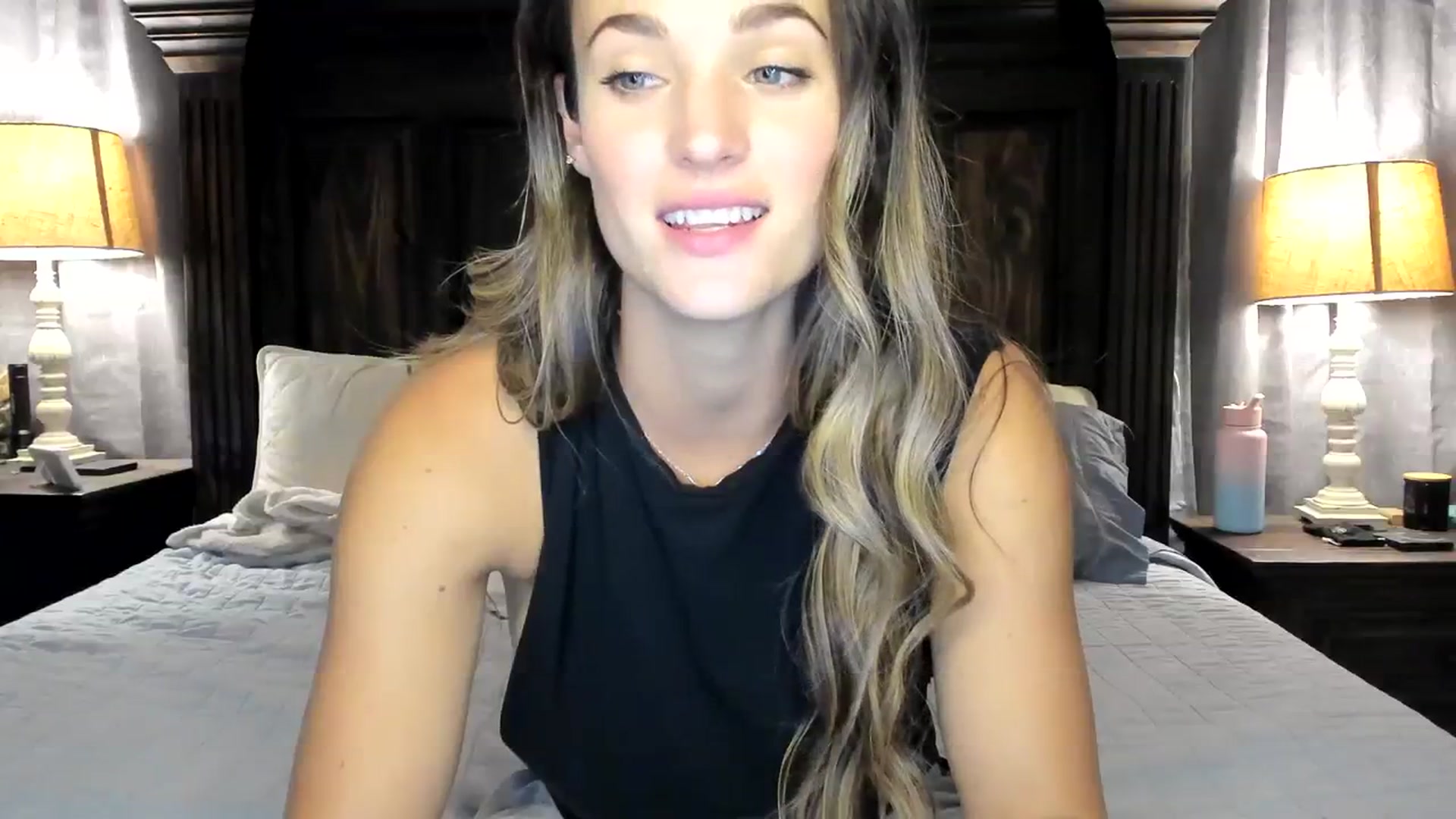 Gallery image thumbnail from Ember_Lynne's myfreecams stream on, 08/03/2023, 03:59 image 9 of 20