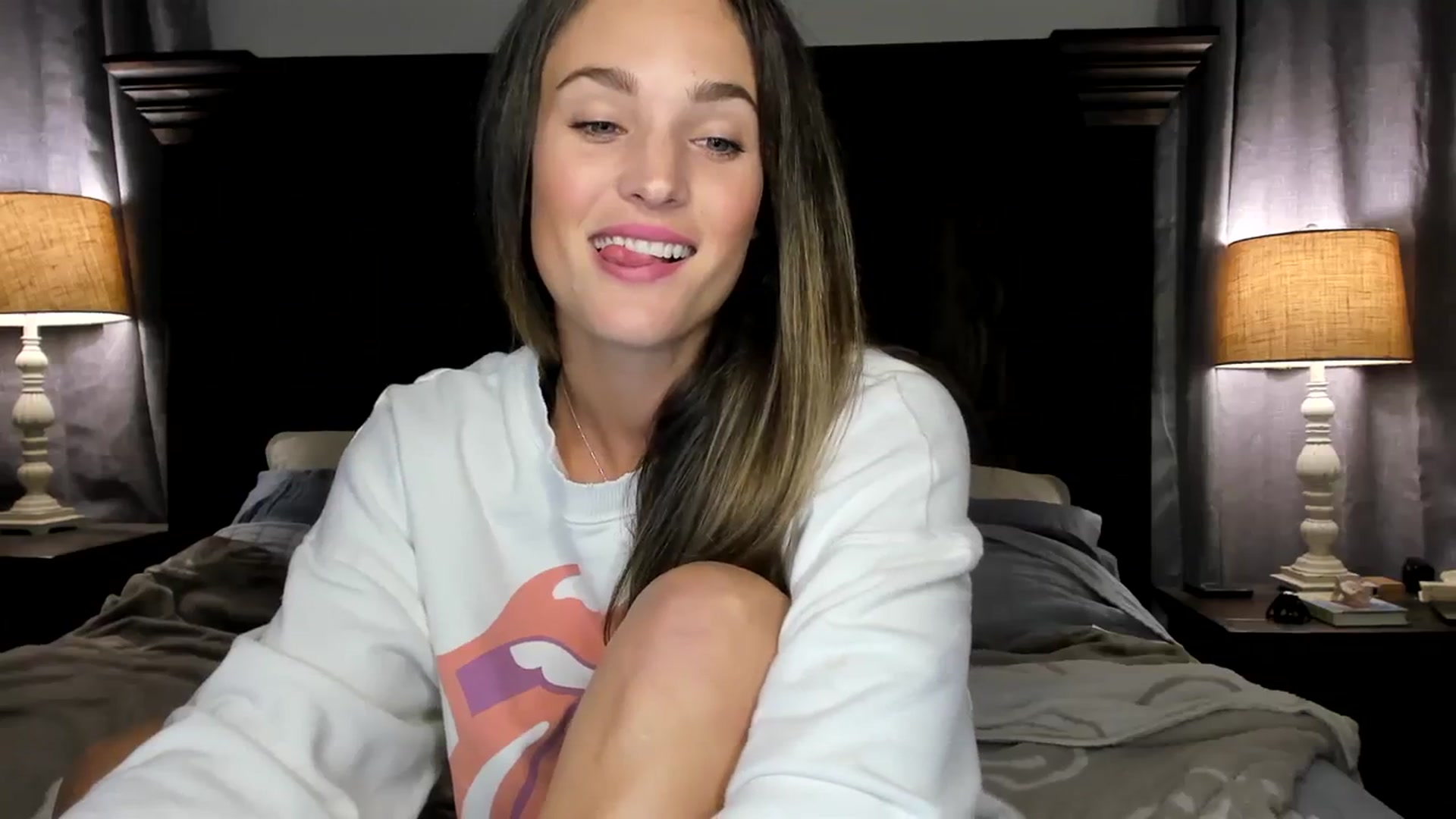 Gallery image thumbnail from Ember_Lynne's myfreecams stream on, 09/23/2023, 01:52 image 15 of 20