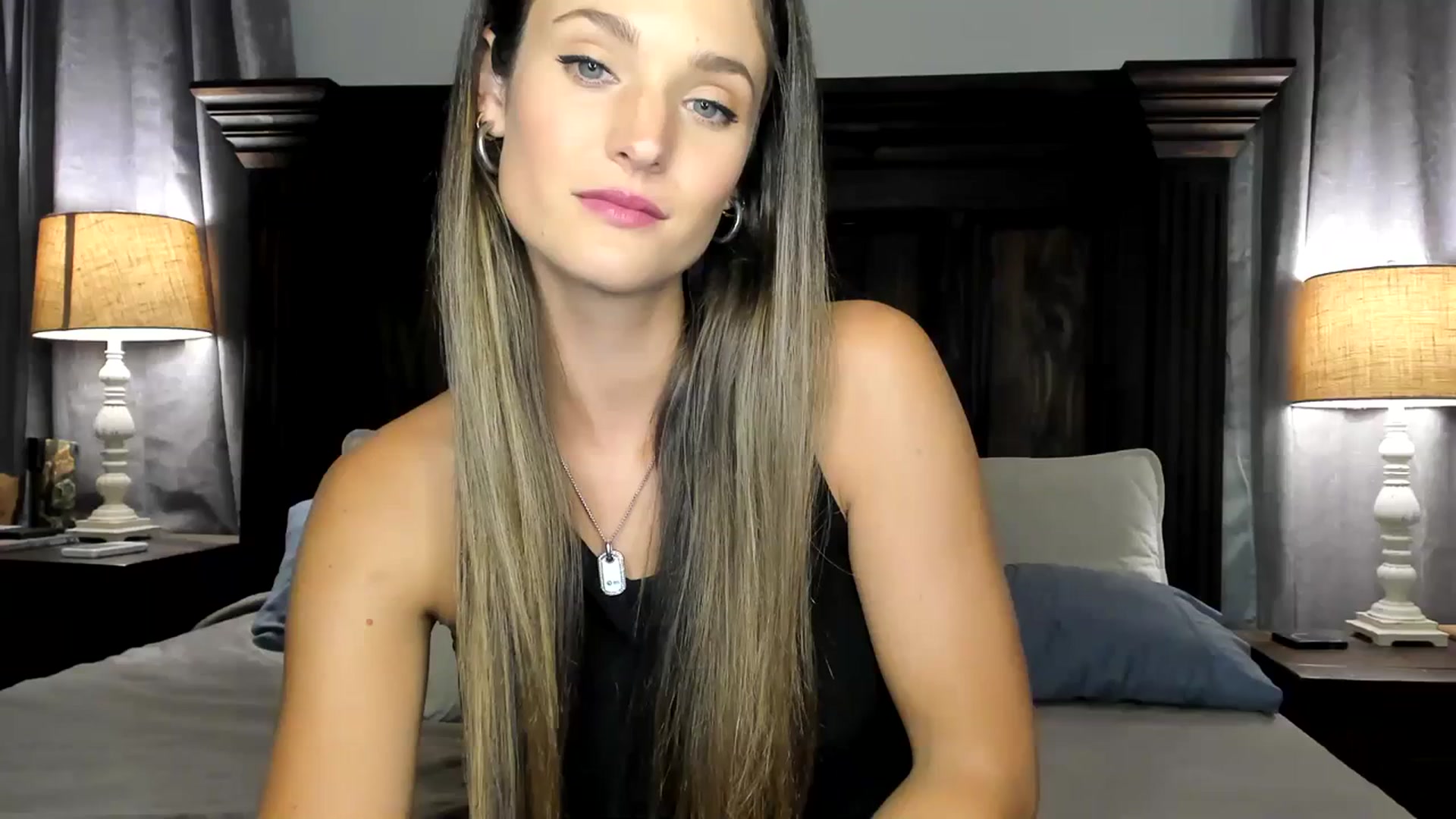 Gallery image thumbnail from Ember_Lynne's myfreecams stream on, 09/27/2023, 01:25 image 1 of 20