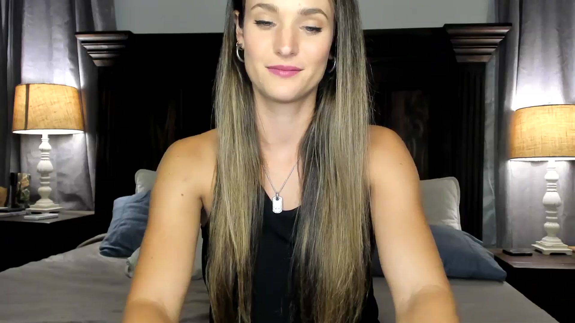 Gallery image thumbnail from Ember_Lynne's myfreecams stream on, 09/27/2023, 01:25 image 2 of 20