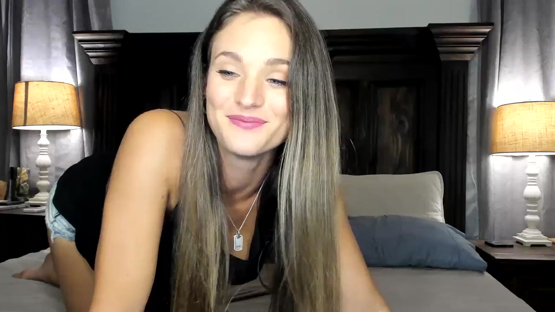 Gallery image thumbnail from Ember_Lynne's myfreecams stream on, 09/27/2023, 01:25 image 13 of 20