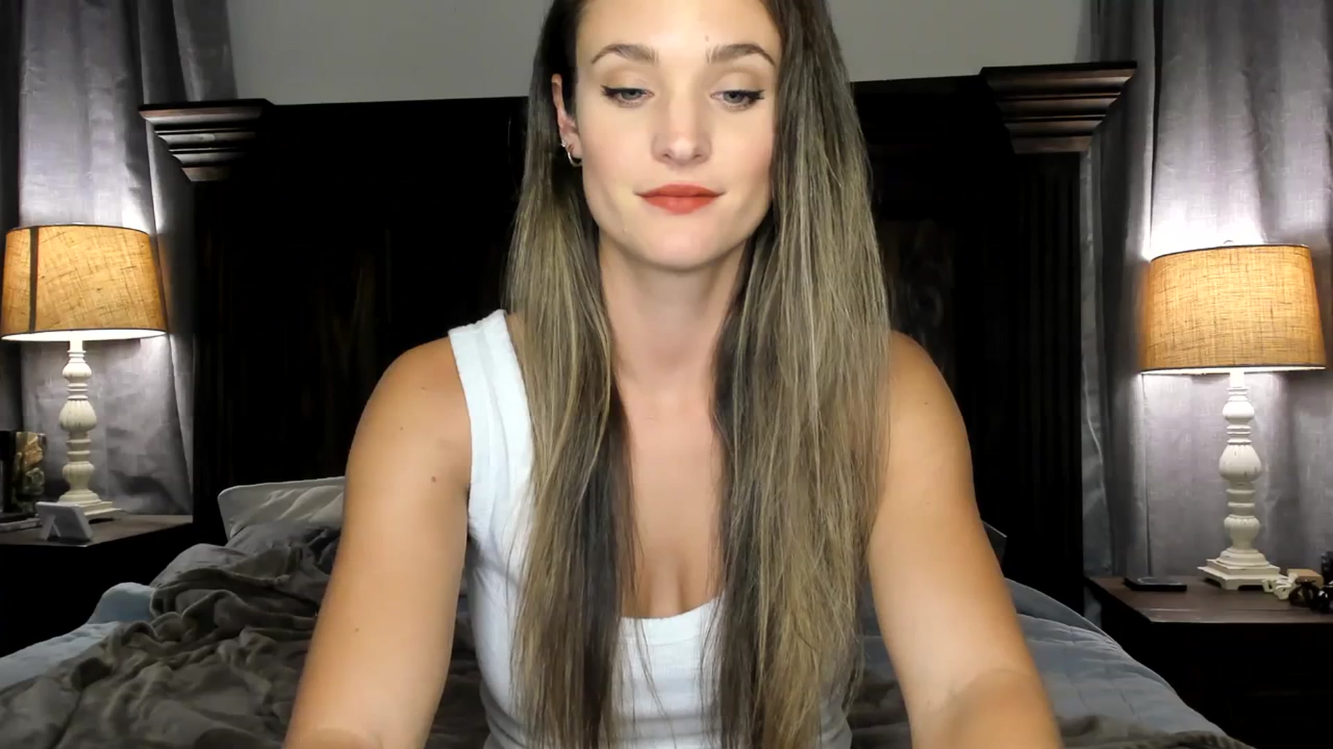 Gallery image thumbnail from Ember_Lynne's myfreecams stream on, 10/12/2023, 01:55 image 4 of 20