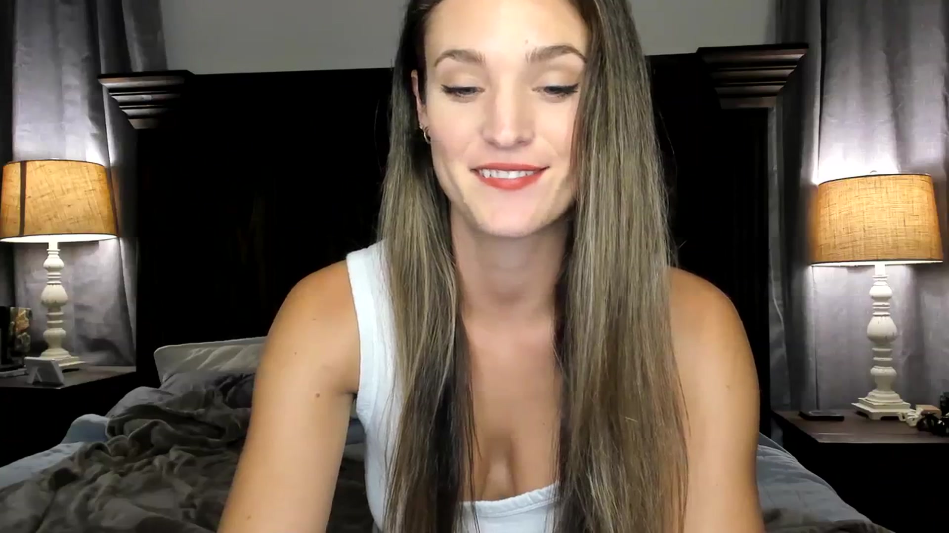 Gallery image thumbnail from Ember_Lynne's myfreecams stream on, 10/12/2023, 01:55 image 3 of 20
