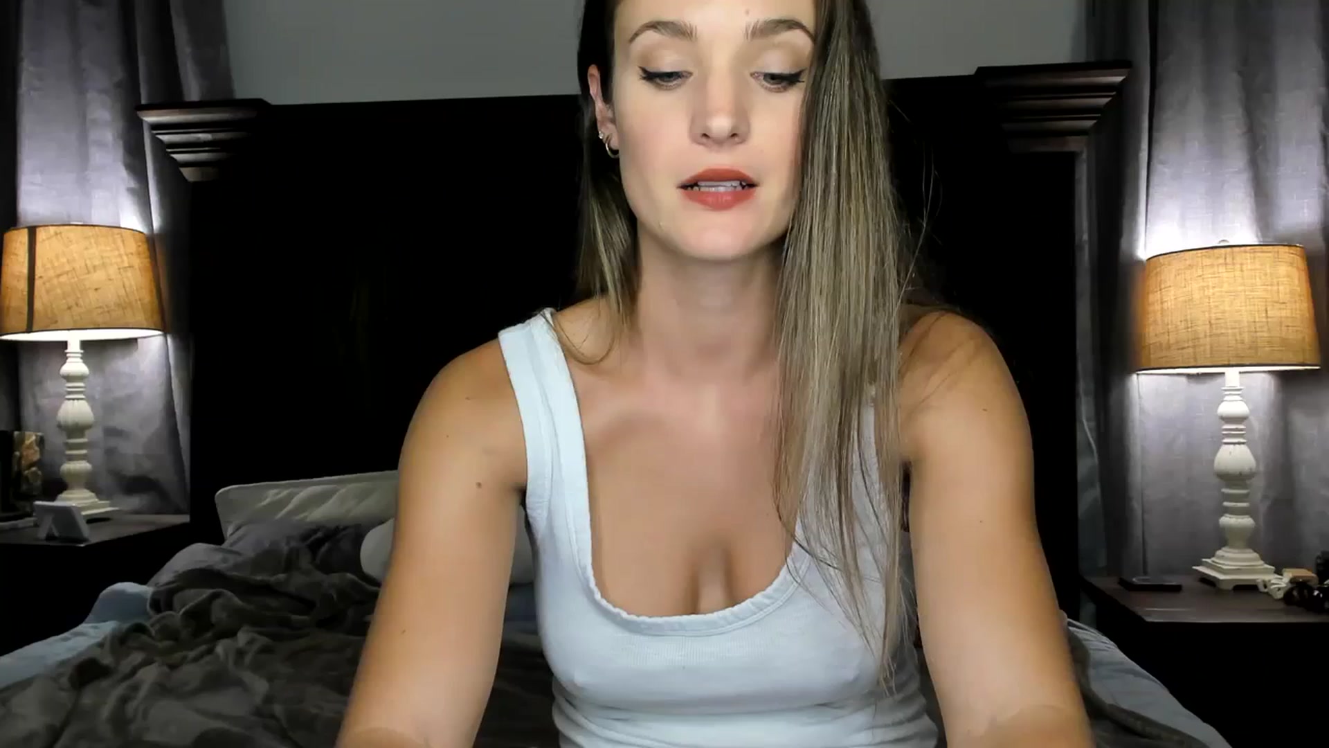 Gallery image thumbnail from Ember_Lynne's myfreecams stream on, 10/12/2023, 02:45 image 1 of 20