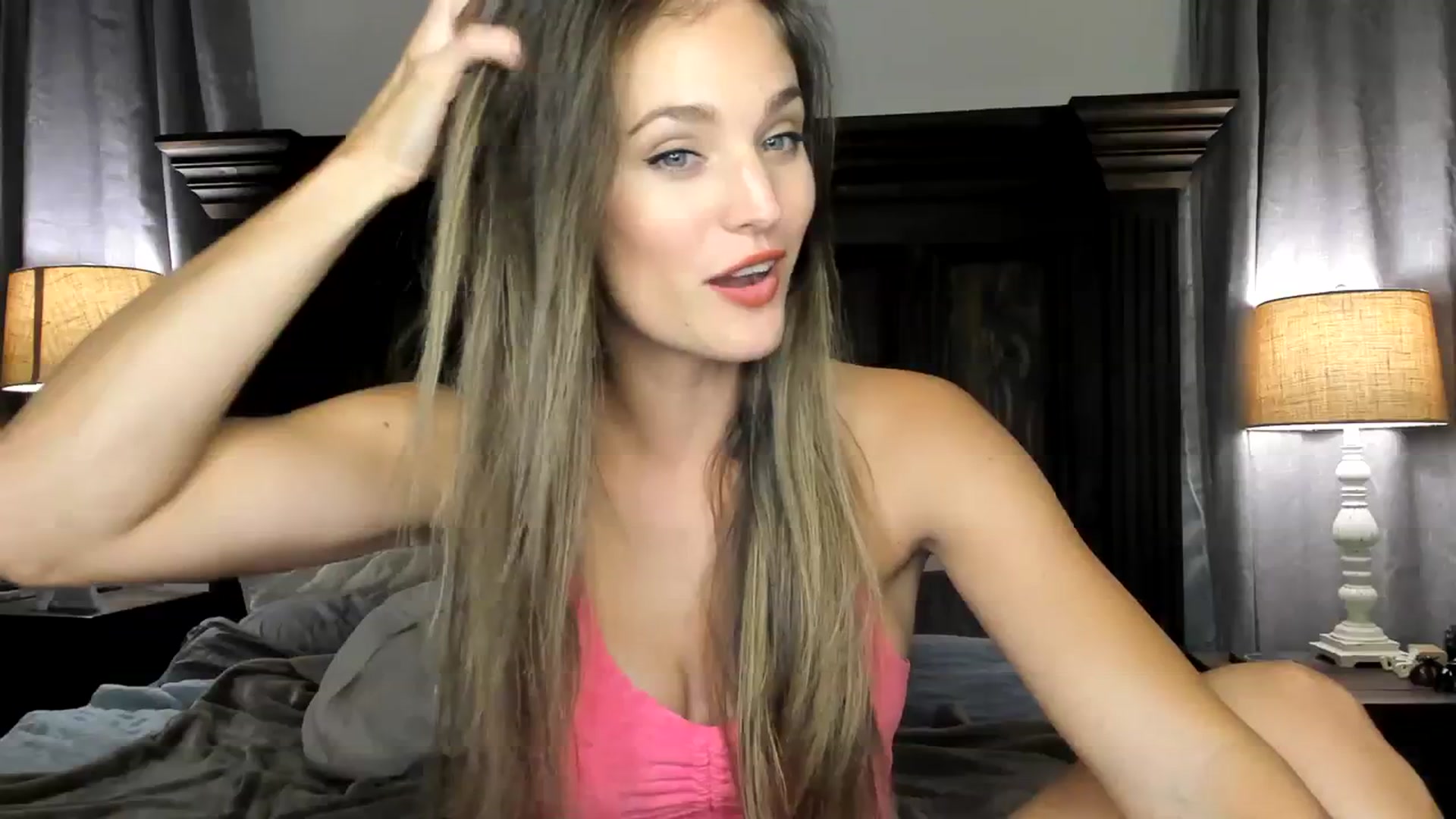 Gallery image thumbnail from Ember_Lynne's myfreecams stream on, 10/12/2023, 03:32 image 3 of 20