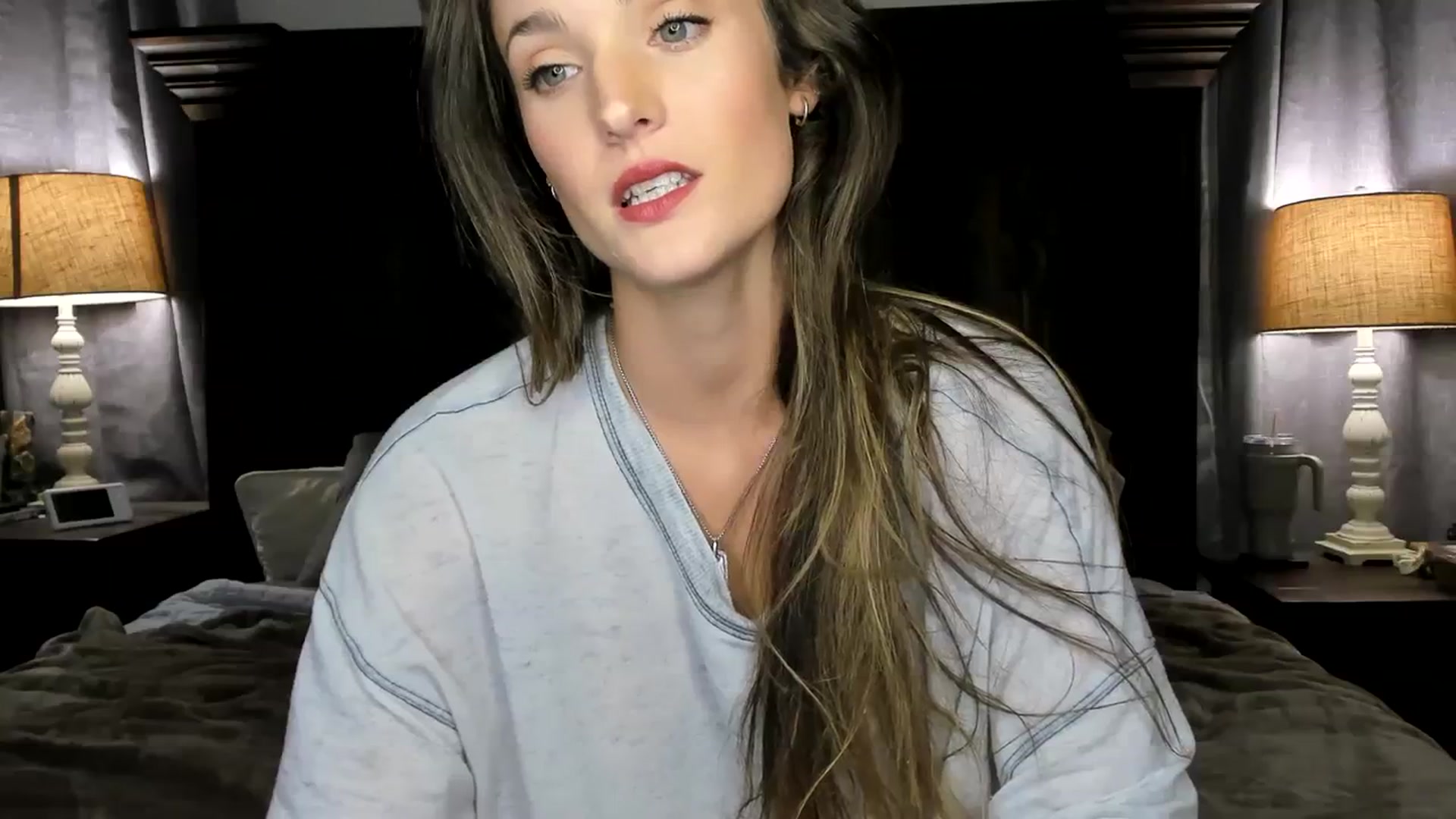 Gallery image thumbnail from Ember_Lynne's myfreecams stream on, 10/14/2023, 02:04 image 6 of 20