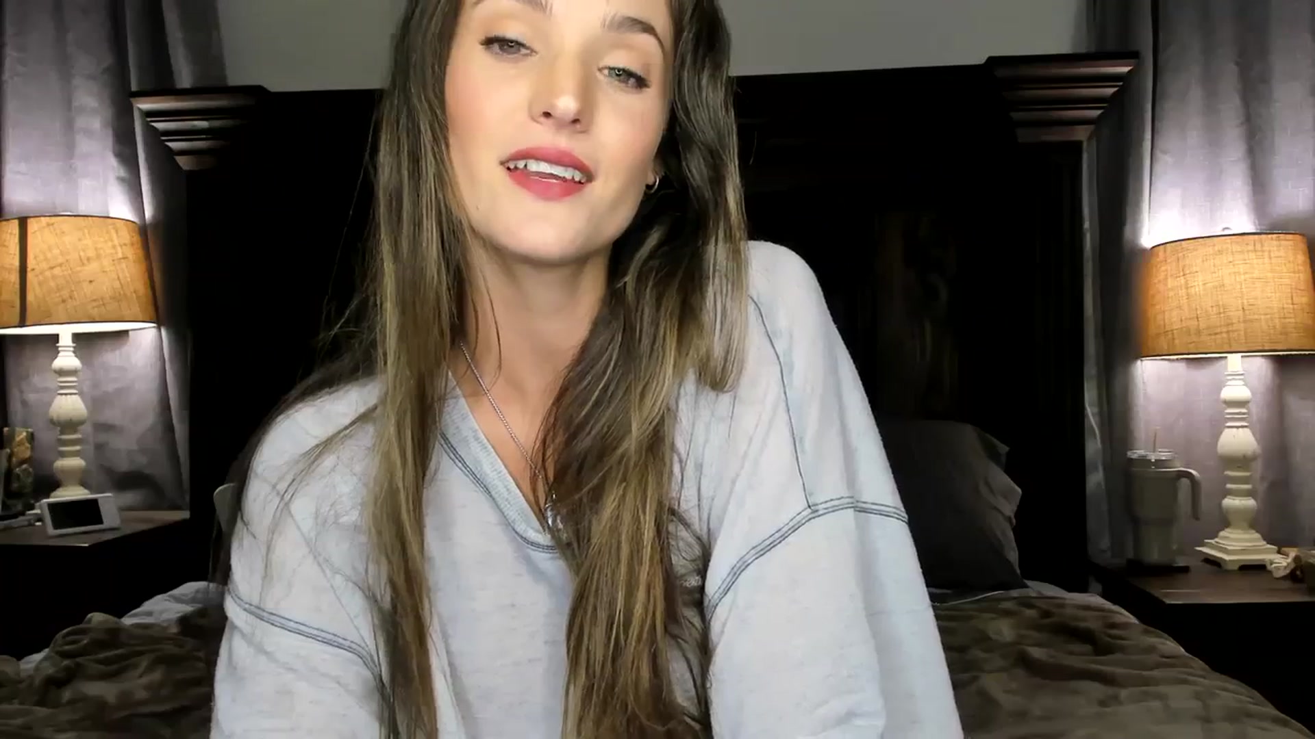 Gallery image thumbnail from Ember_Lynne's myfreecams stream on, 10/14/2023, 02:04 image 11 of 20