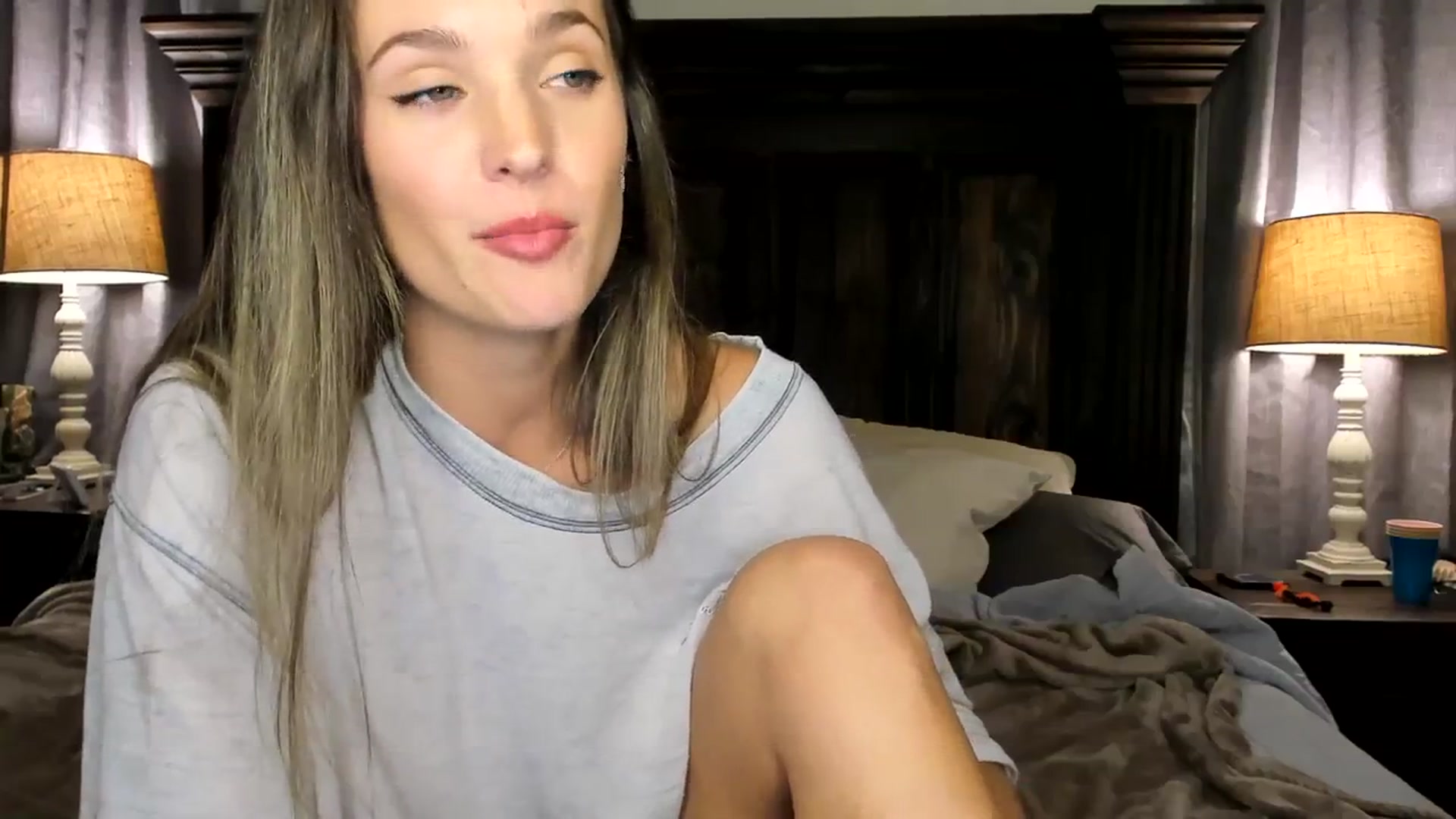 Gallery image thumbnail from Ember_Lynne's myfreecams stream on, 10/24/2023, 02:23 image 16 of 20