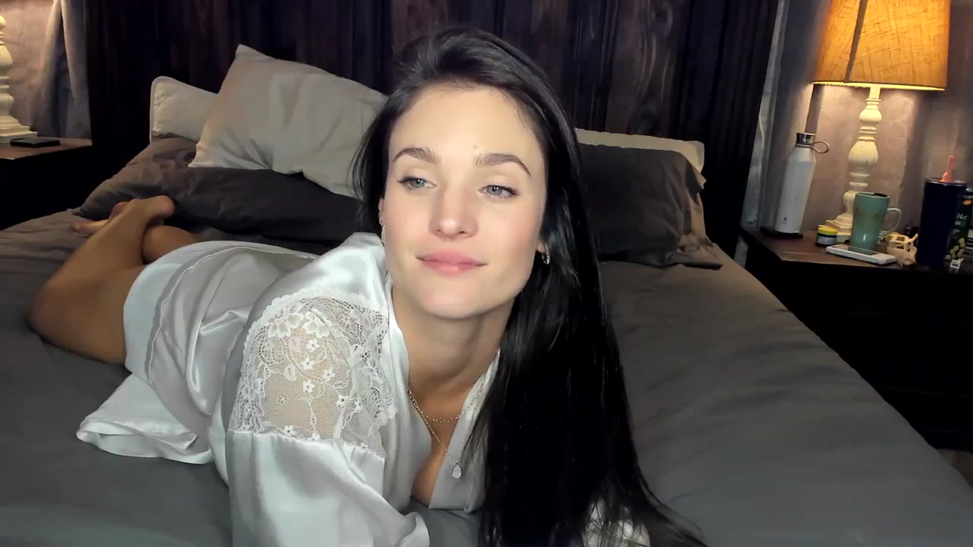 Gallery image thumbnail from Ember_Lynne's myfreecams stream on, 11/28/2023, 05:13 image 18 of 20
