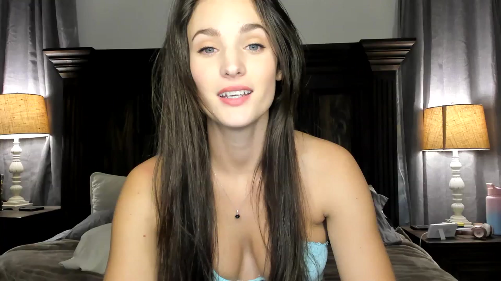 Gallery image thumbnail from Ember_Lynne's myfreecams stream on, 12/08/2023, 04:12 image 8 of 20