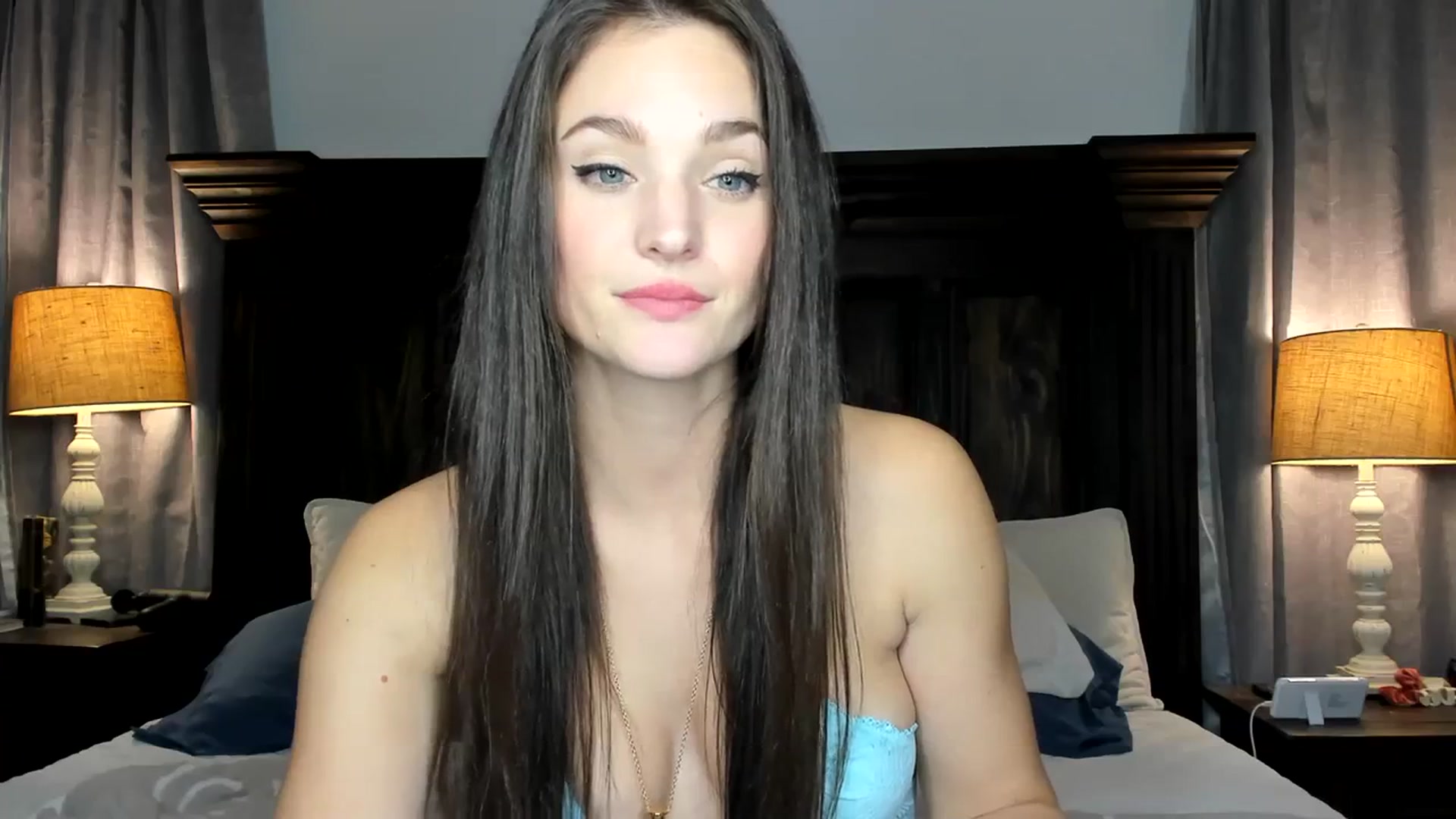 Gallery image thumbnail from Ember_Lynne's myfreecams stream on, 01/09/2024, 05:42 image 15 of 20