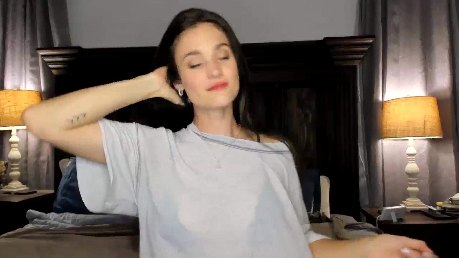 Gallery image thumbnail from Ember_Lynne's myfreecams stream on, 04/12/2024, 02:36 image 8 of 20