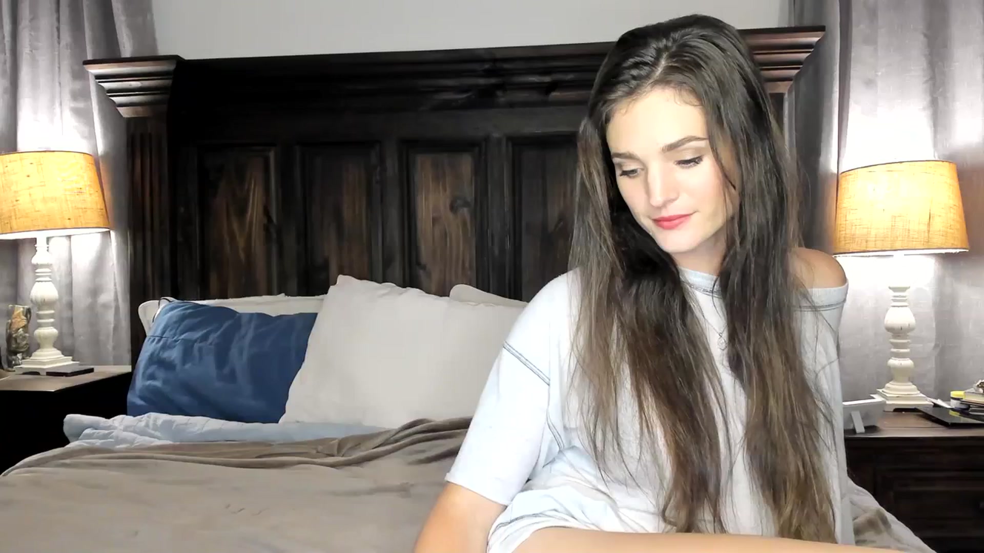 Gallery image thumbnail from Ember_Lynne's myfreecams stream on, 04/12/2024, 02:36 image 1 of 20