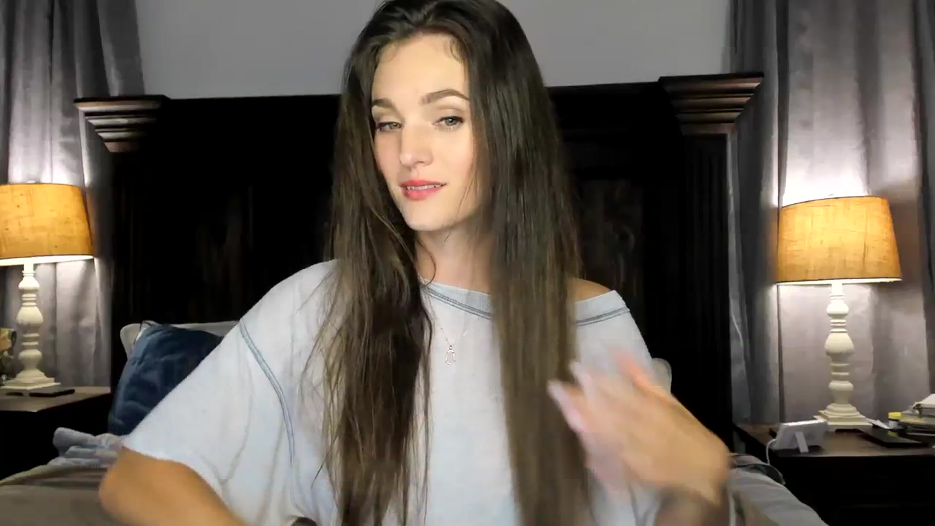 Gallery image thumbnail from Ember_Lynne's myfreecams stream on, 04/12/2024, 02:36 image 10 of 20