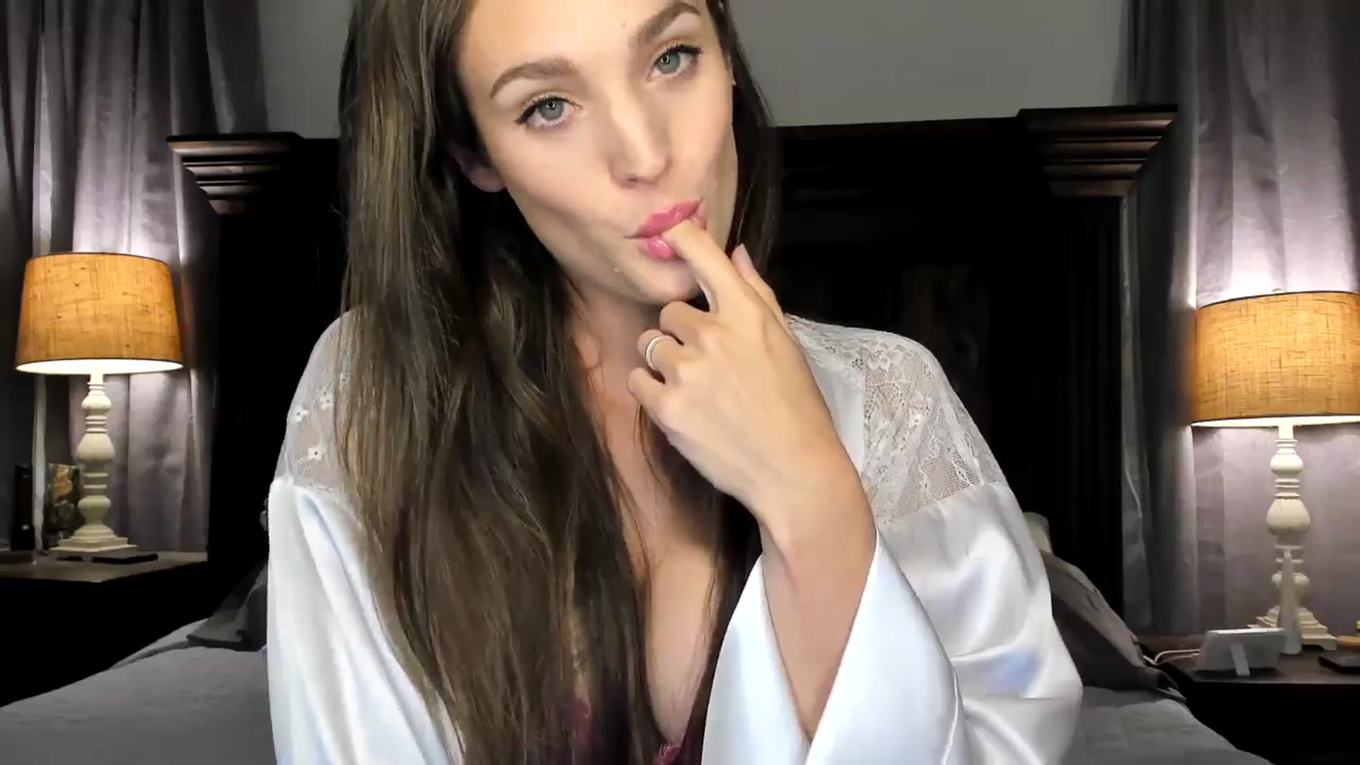 Gallery image thumbnail from Ember_Lynne's myfreecams stream on, 05/16/2024, 01:43 image 13 of 20