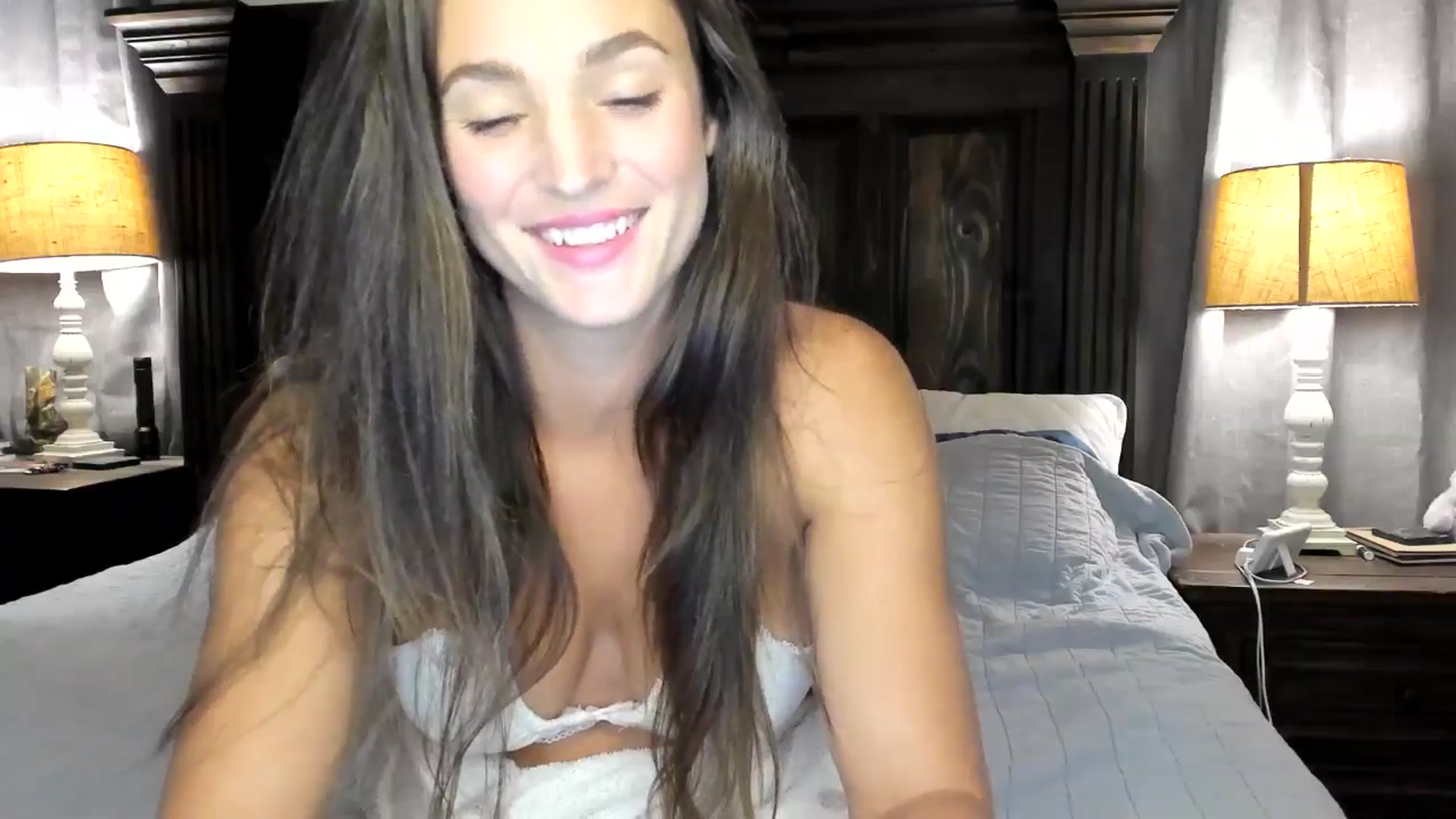 Gallery image thumbnail from Ember_Lynne's myfreecams stream on, 10/01/2024, 02:31 image 8 of 20