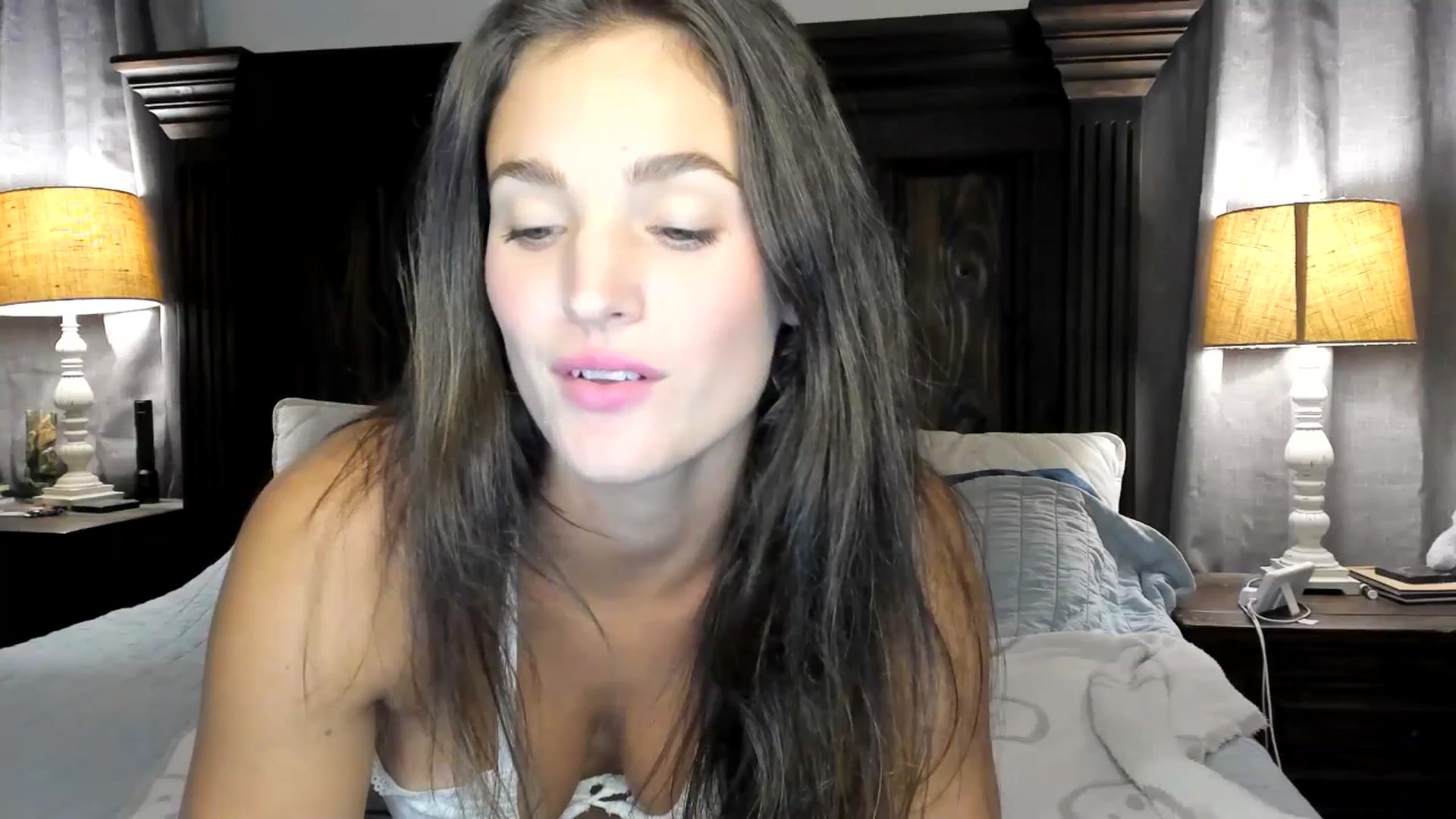 Gallery image thumbnail from Ember_Lynne's myfreecams stream on, 10/01/2024, 02:53 image 8 of 20
