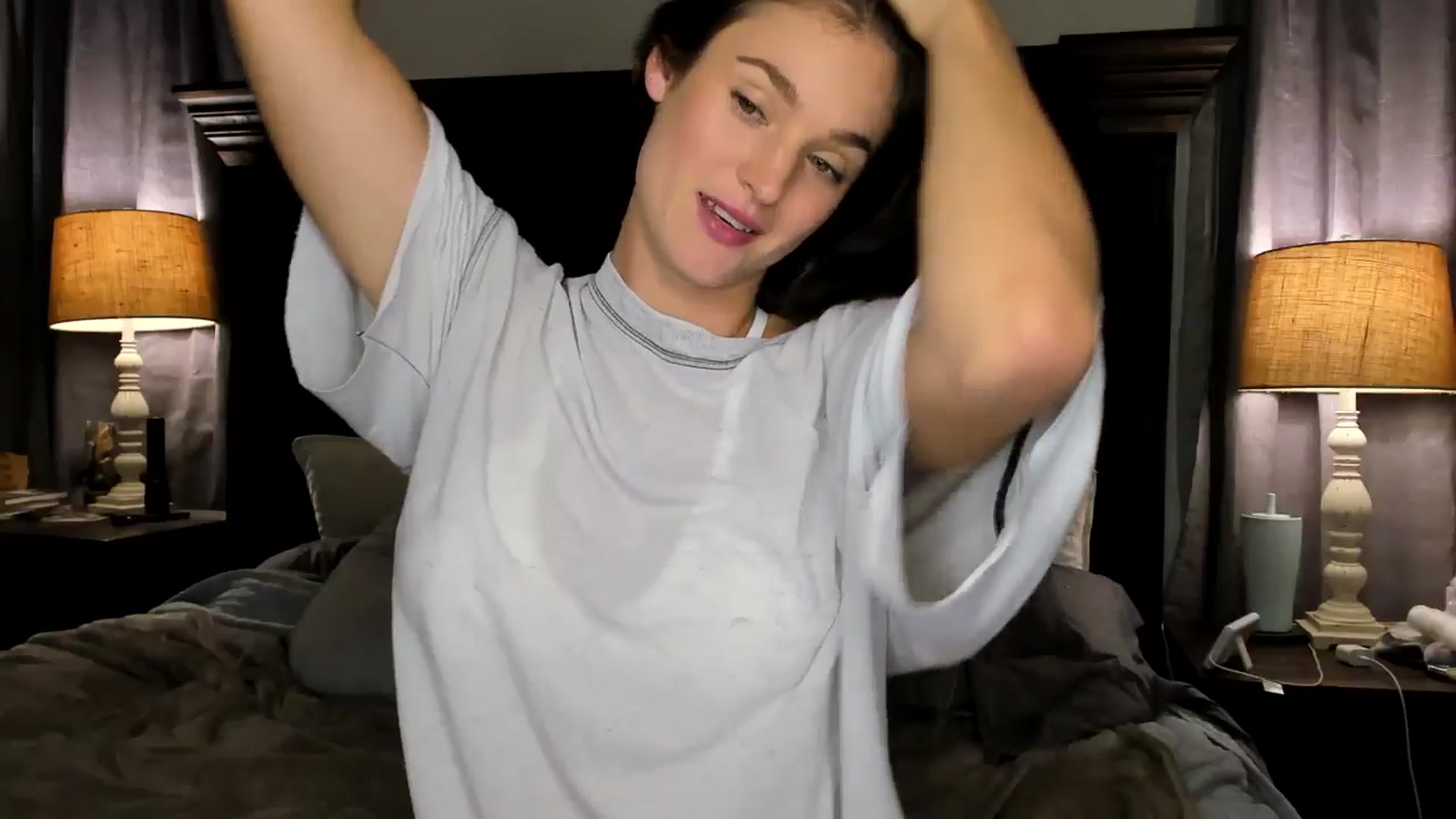 Gallery image thumbnail from Ember_Lynne's myfreecams stream on, 10/29/2024, 03:07 image 3 of 20