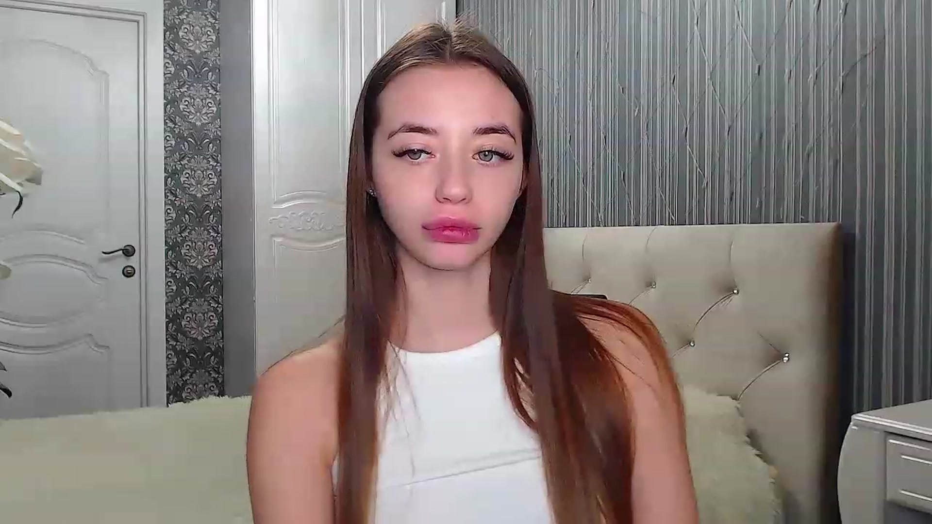 Gallery image thumbnail from EmeraldLilyyy's myfreecams stream on, 12/04/2022, 12:42 image 17 of 20