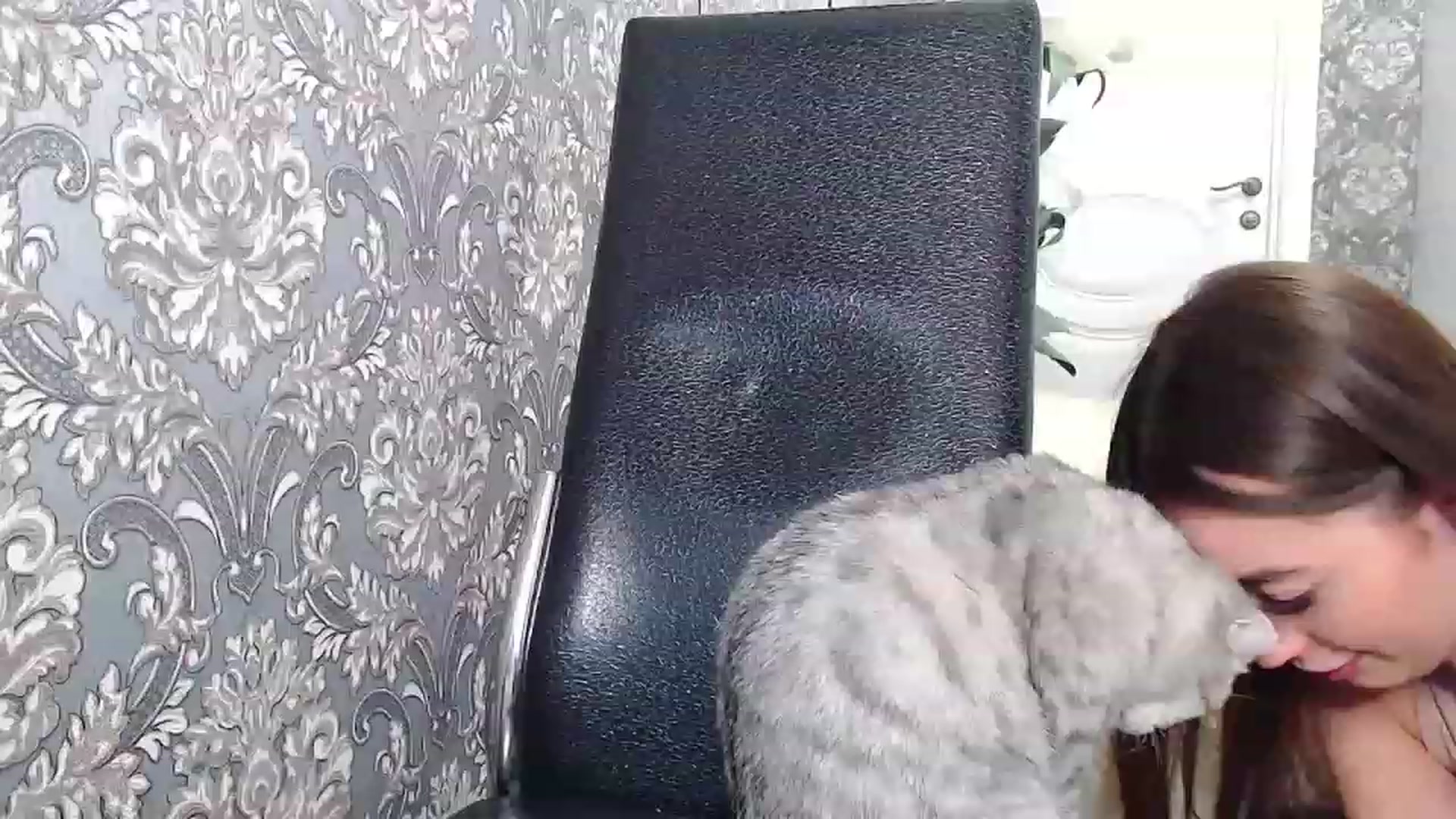 Gallery image thumbnail from EmeraldLilyyy's myfreecams stream on, 12/06/2022, 08:03 image 19 of 20