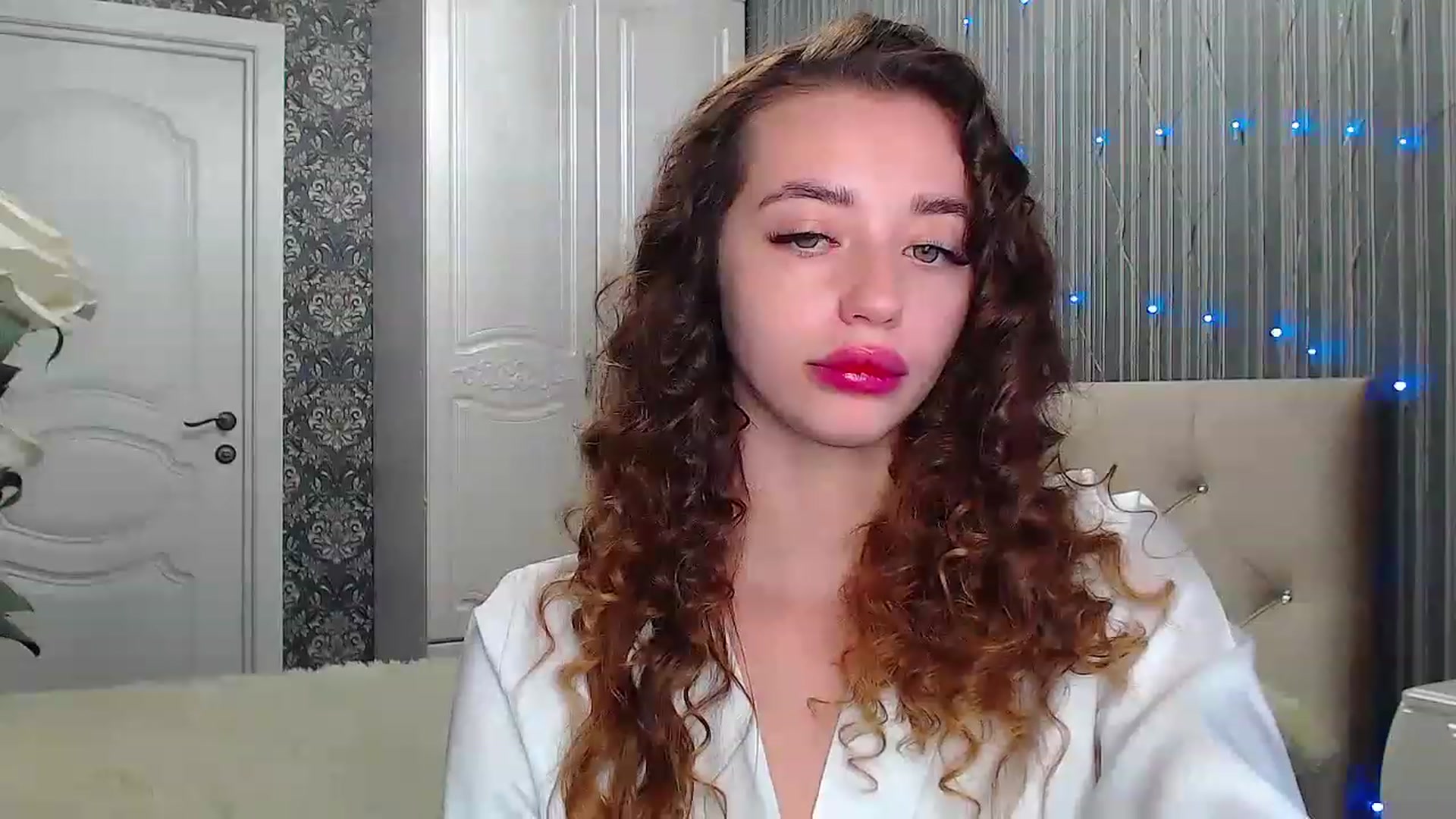 Gallery image thumbnail from EmeraldLilyyy's myfreecams stream on, 12/07/2022, 10:45 image 7 of 20
