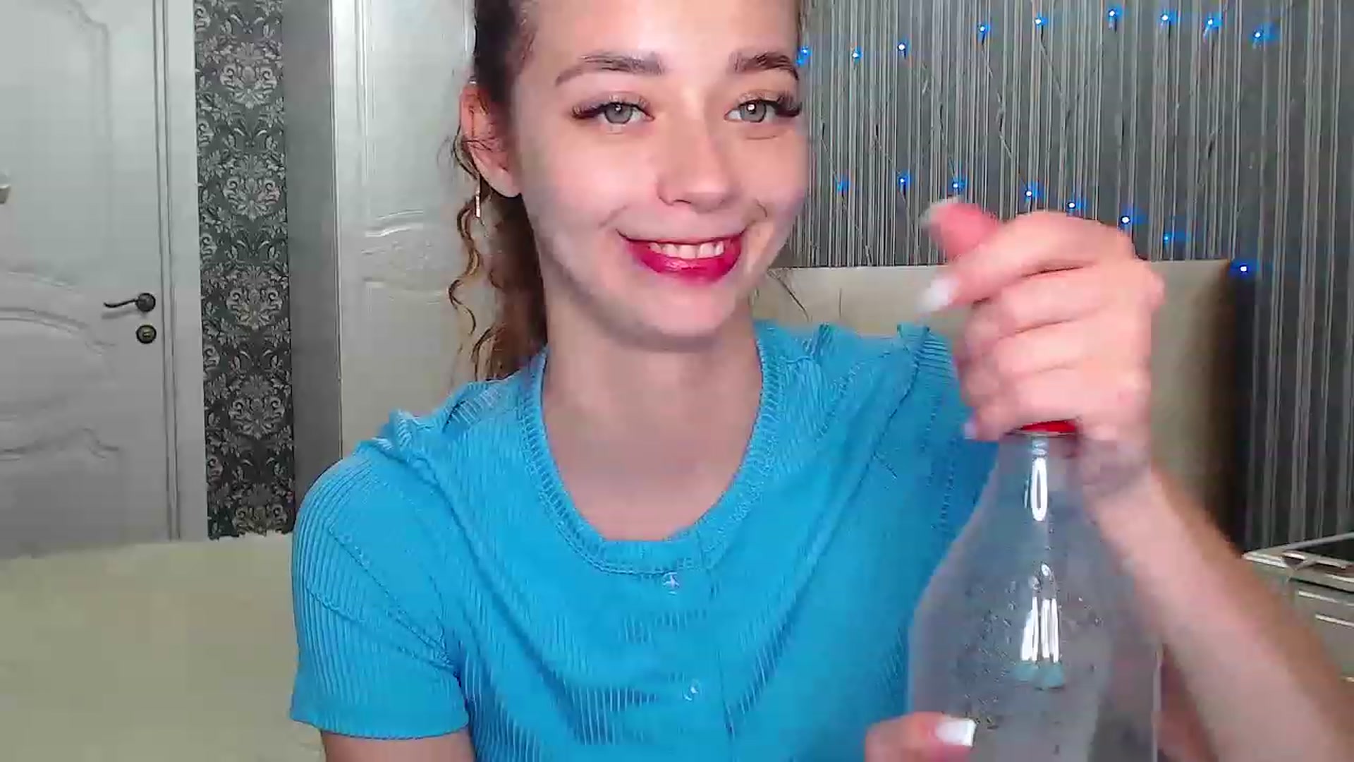 Gallery image thumbnail from EmeraldLilyyy's myfreecams stream on, 12/07/2022, 13:59 image 3 of 20